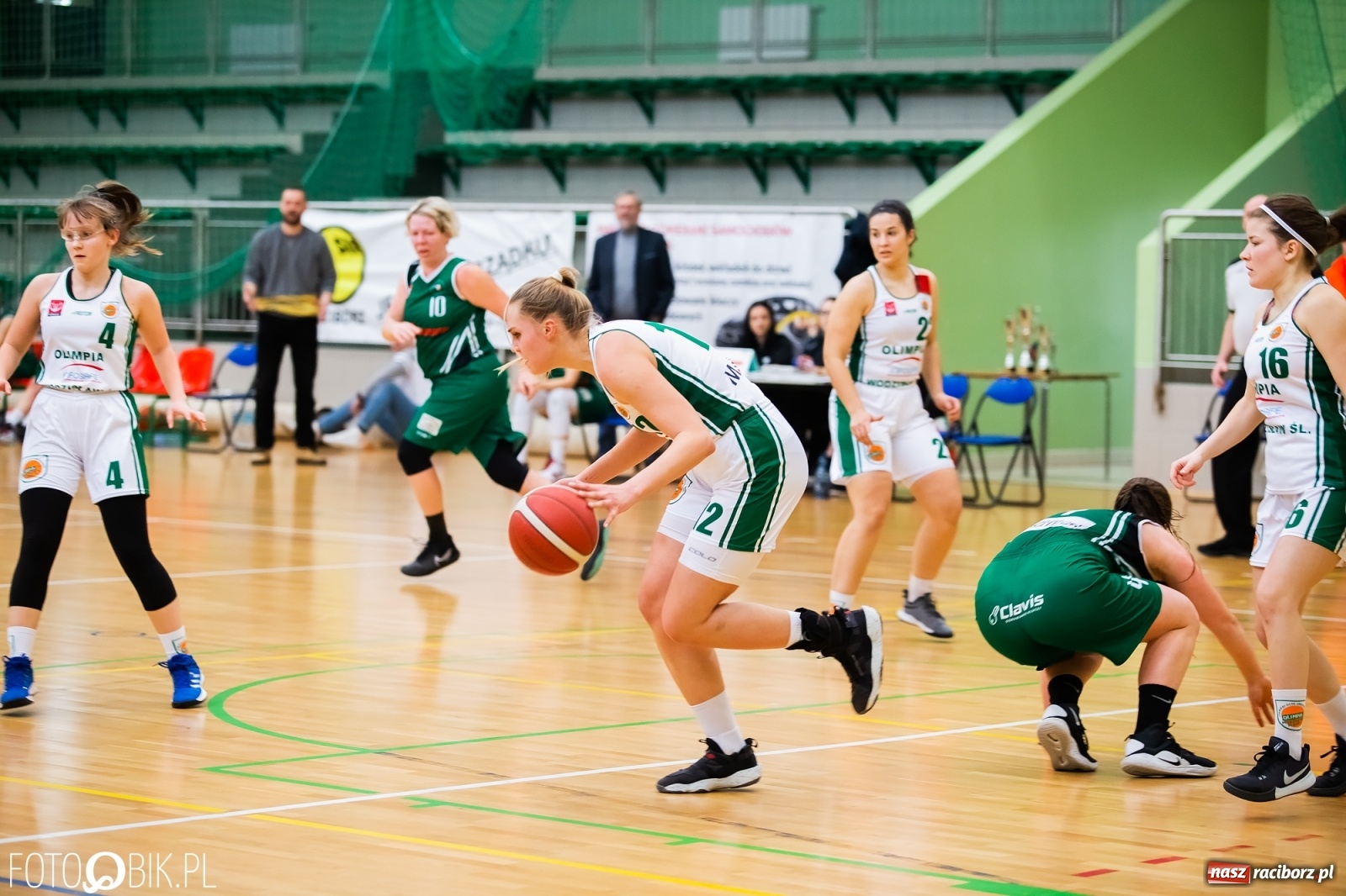Zdjęcie w galerii na portalu naszraciborz.pl: Koszykarska rywalizacja o puchar Rektora PWSZ Racibórz [FOTO i WIDEO] wiadomości z regionu
