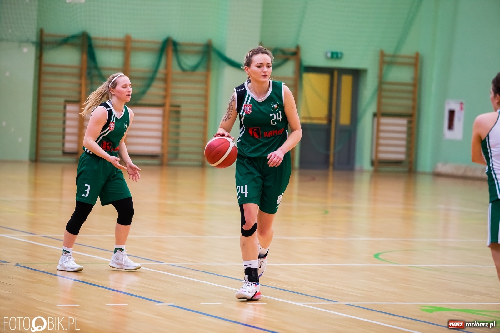 Zdjęcie w galerii na portalu naszraciborz.pl: Koszykarska rywalizacja o puchar Rektora PWSZ Racibórz [FOTO i WIDEO] wiadomości z regionu