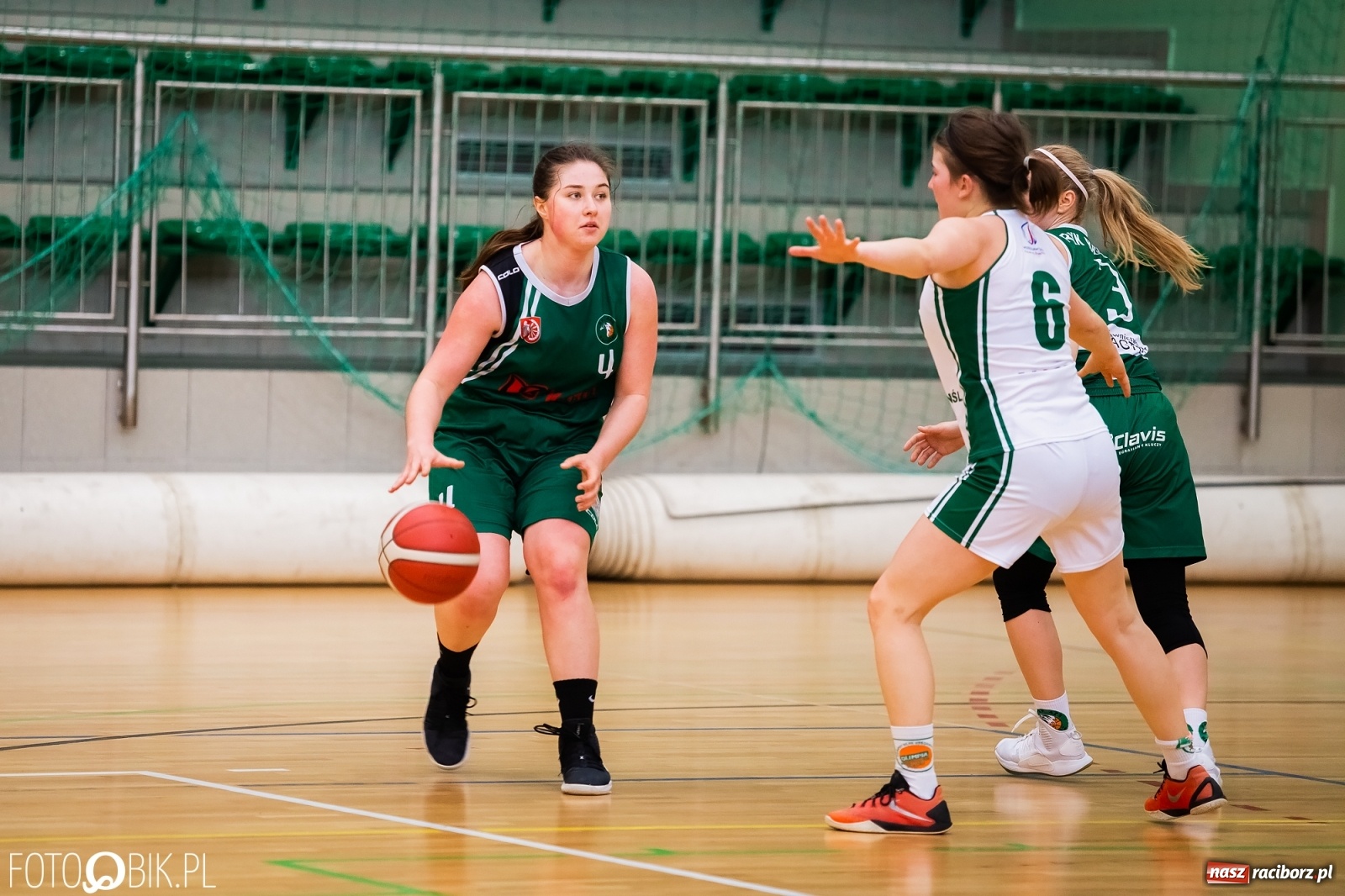 Zdjęcie w galerii na portalu naszraciborz.pl: Koszykarska rywalizacja o puchar Rektora PWSZ Racibórz [FOTO i WIDEO] wiadomości z regionu