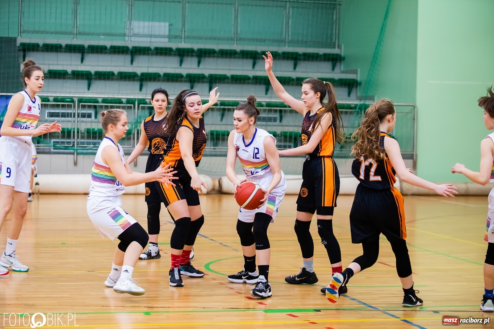 Zdjęcie w galerii na portalu naszraciborz.pl: Koszykarska rywalizacja o puchar Rektora PWSZ Racibórz [FOTO i WIDEO] wiadomości z regionu