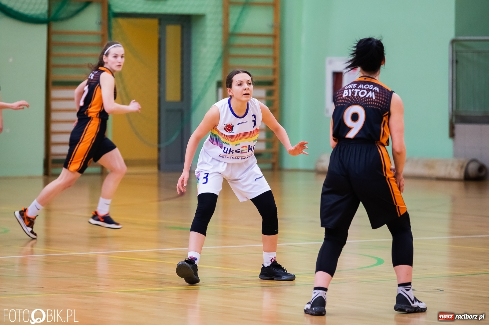 Zdjęcie w galerii na portalu naszraciborz.pl: Koszykarska rywalizacja o puchar Rektora PWSZ Racibórz [FOTO i WIDEO] wiadomości z regionu