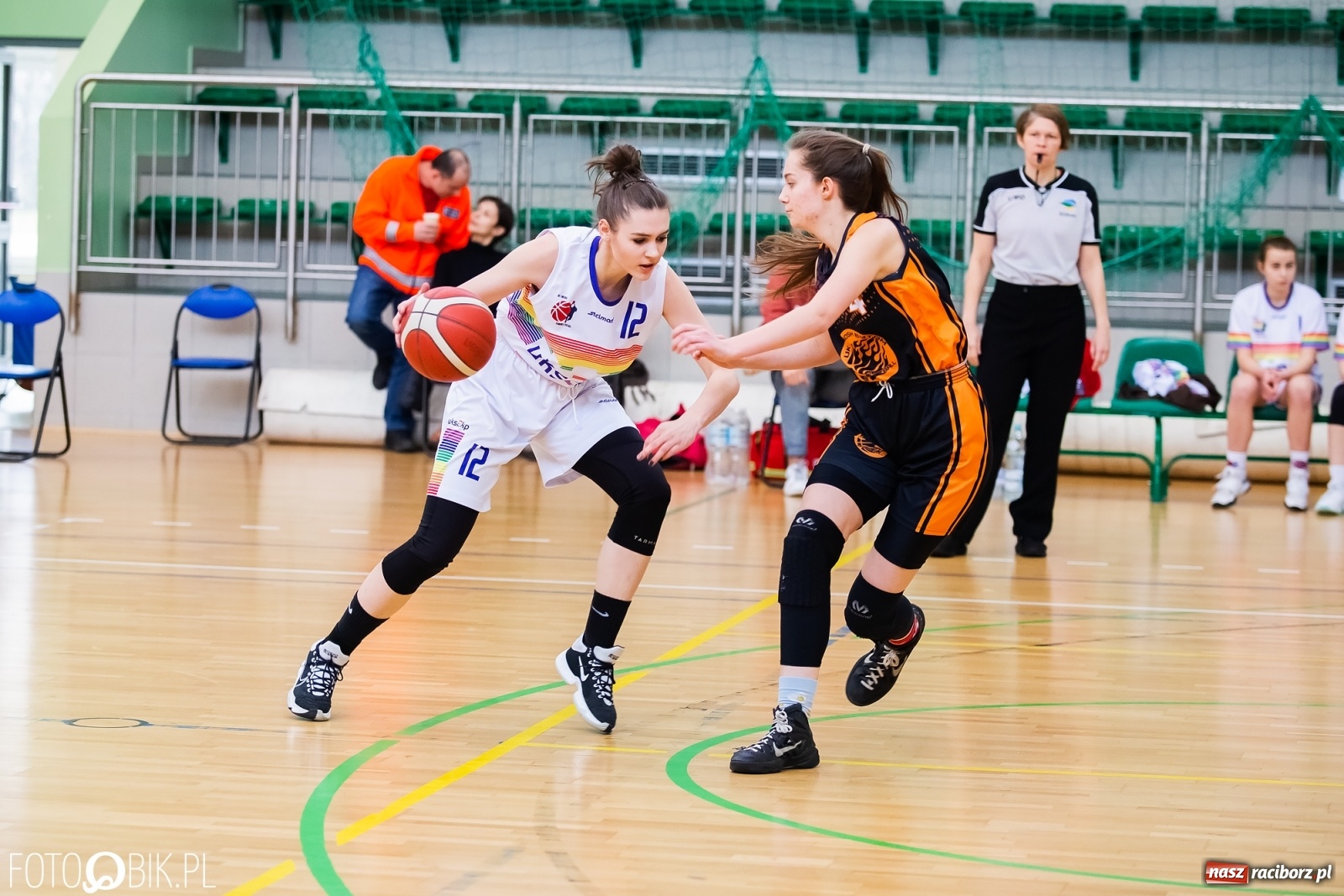 Zdjęcie w galerii na portalu naszraciborz.pl: Koszykarska rywalizacja o puchar Rektora PWSZ Racibórz [FOTO i WIDEO] wiadomości z regionu