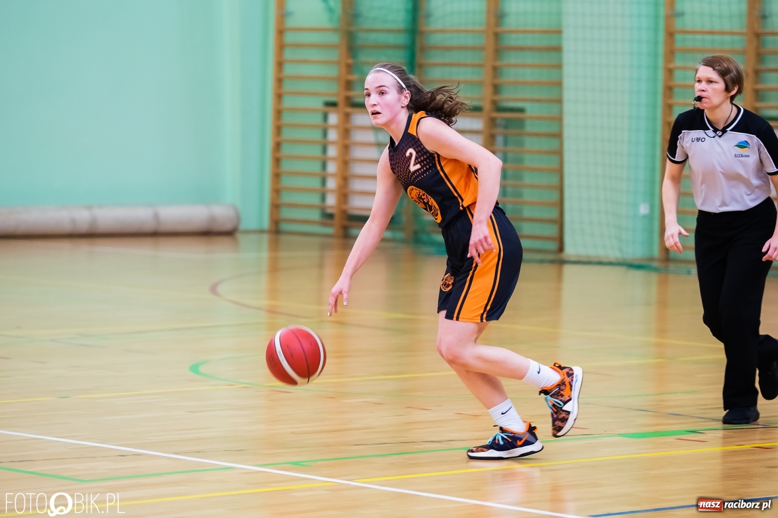 Zdjęcie w galerii na portalu naszraciborz.pl: Koszykarska rywalizacja o puchar Rektora PWSZ Racibórz [FOTO i WIDEO] wiadomości z regionu