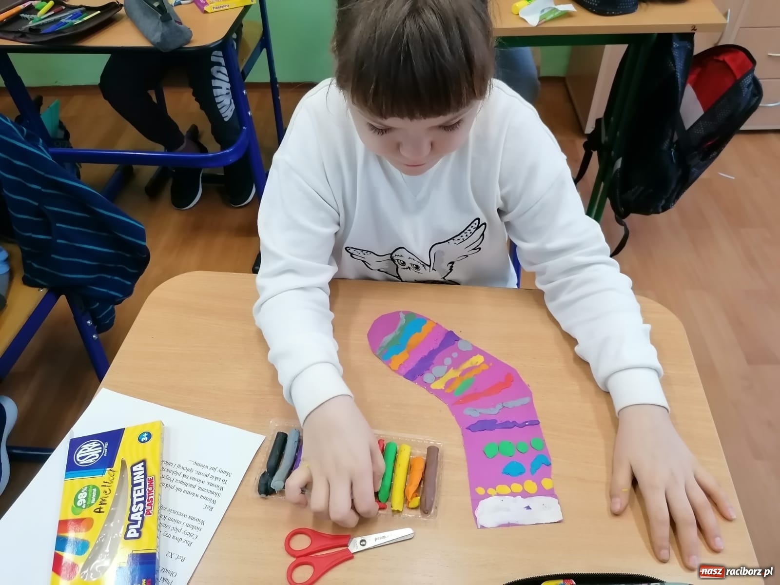 Zdjęcie w galerii na portalu naszraciborz.pl: Kolorowe skarpetki. Pamiętamy o naszych znajomych z Zespołem Downa wiadomości z regionu