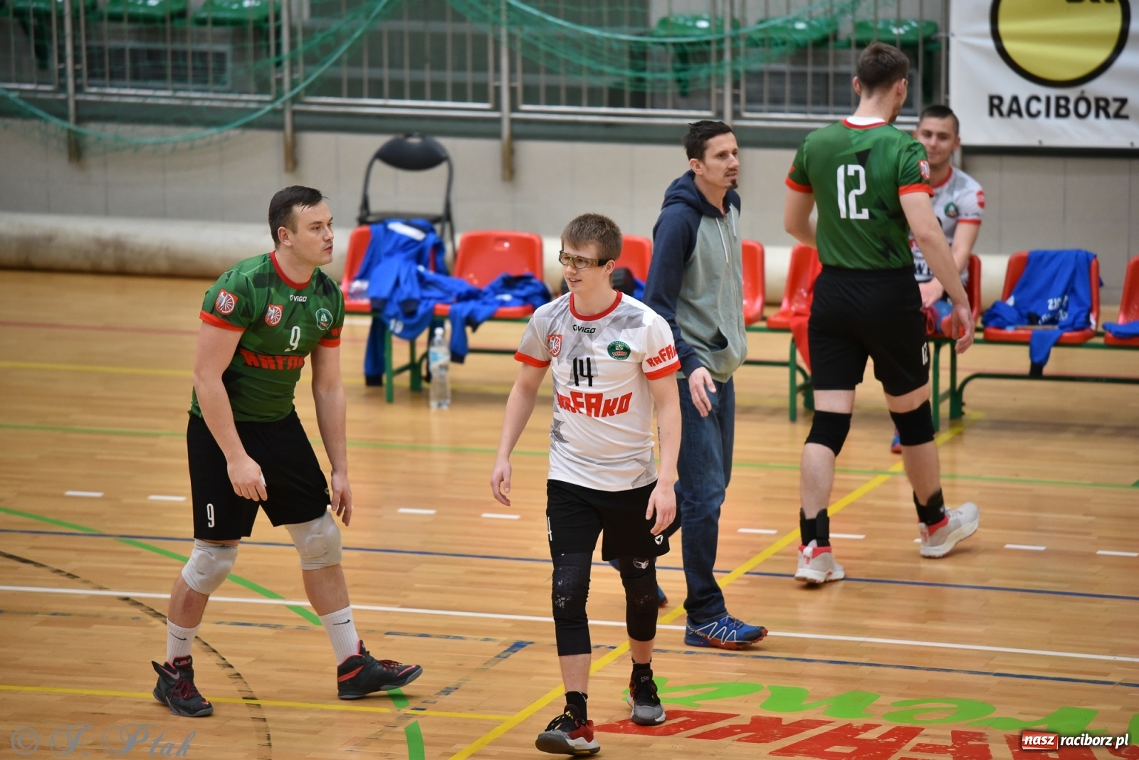 Zdjęcie w galerii na portalu naszraciborz.pl: Siatkówka. Mógł być spacerek, a było pod górkę [FOTO] wiadomości z regionu