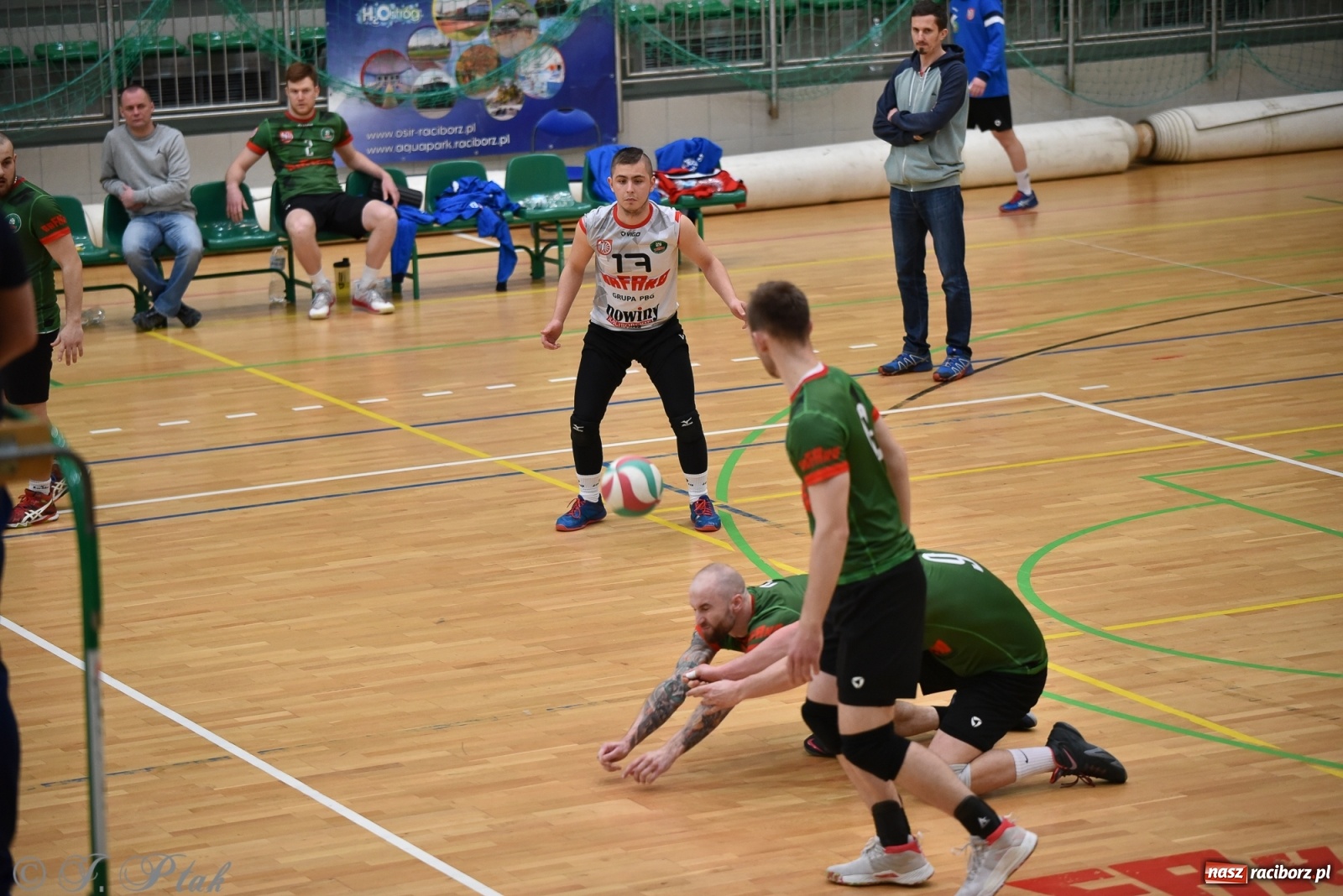 Zdjęcie w galerii na portalu naszraciborz.pl: Siatkówka. Mógł być spacerek, a było pod górkę [FOTO] wiadomości z regionu