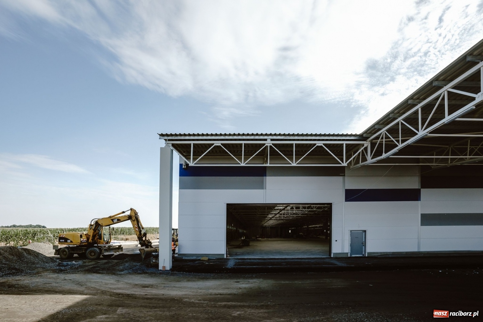 Zdjęcie w galerii na portalu naszraciborz.pl: Eko-Okna finiszują z budową hali. Będą większe od Stadionu Narodowego w Warszawie! wiadomości z regionu