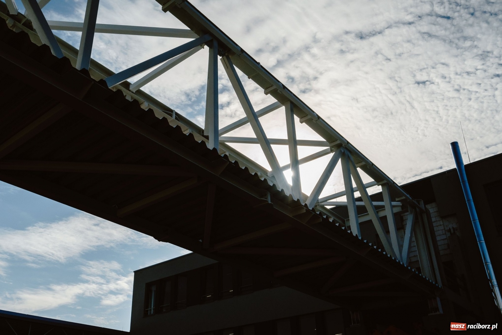 Zdjęcie w galerii na portalu naszraciborz.pl: Eko-Okna finiszują z budową hali. Będą większe od Stadionu Narodowego w Warszawie! wiadomości z regionu