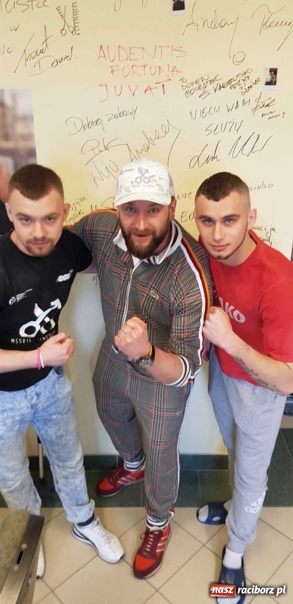 Zdjęcie w galerii na portalu naszraciborz.pl: Męskie zacięcie w raciborskim poprawczaku wiadomości z regionu