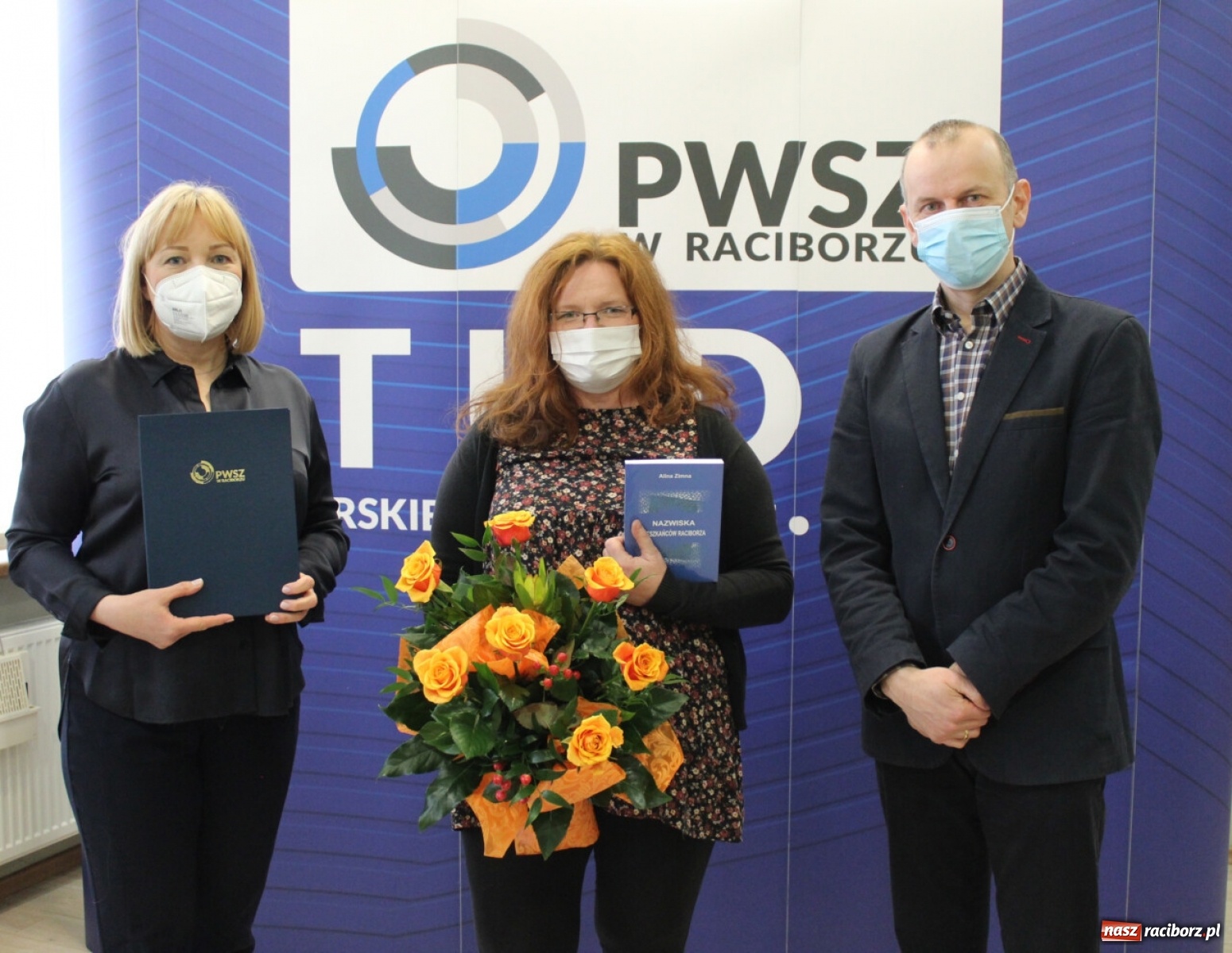 Zdjęcie w galerii na portalu naszraciborz.pl: Ukazała się książka o nazwiskach mieszkańców Raciborza wiadomości z regionu