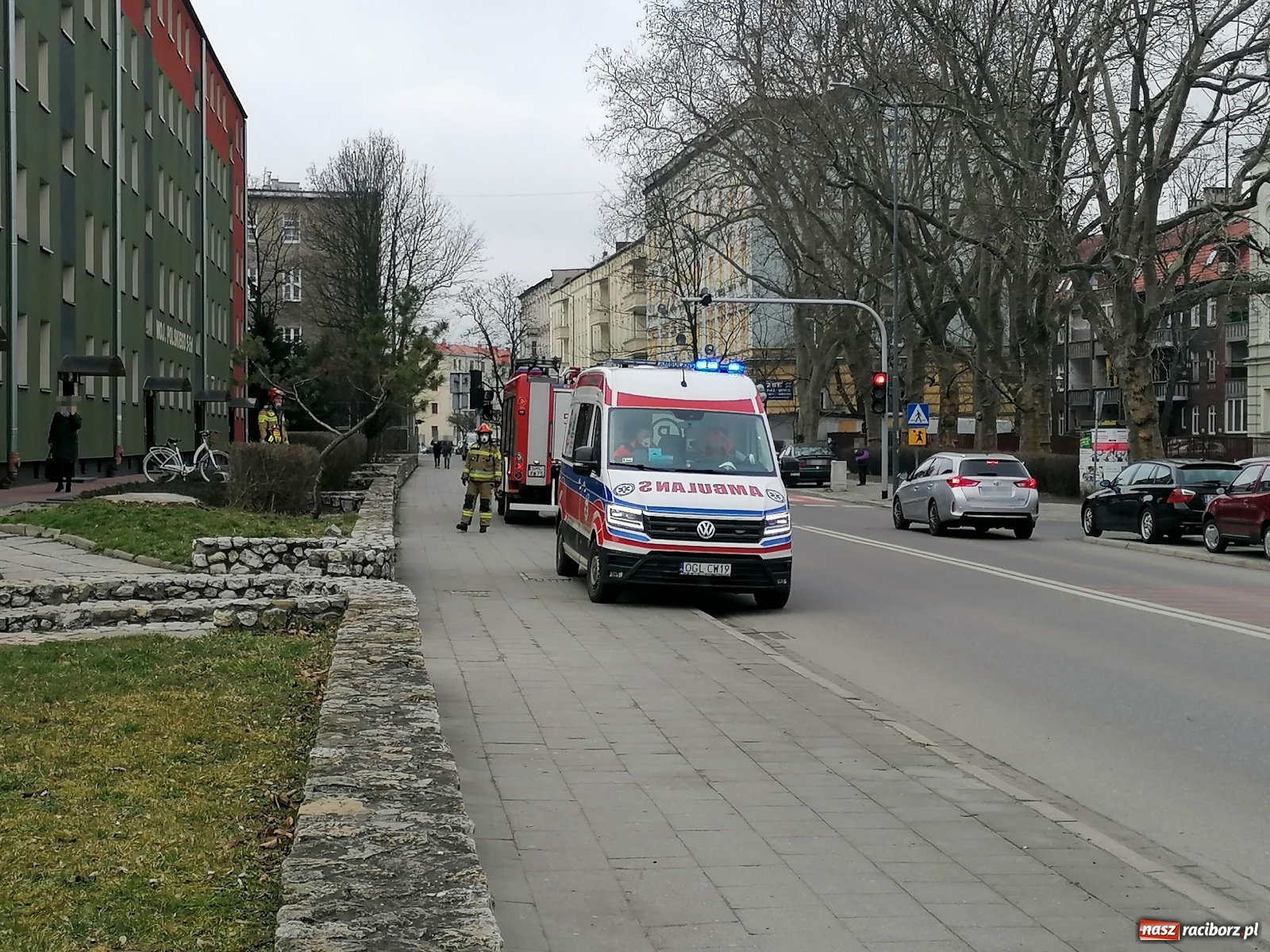 Zdjęcie w galerii na portalu naszraciborz.pl: Raport 998. Strażacy musieli zastąpić lekarza wiadomości z regionu