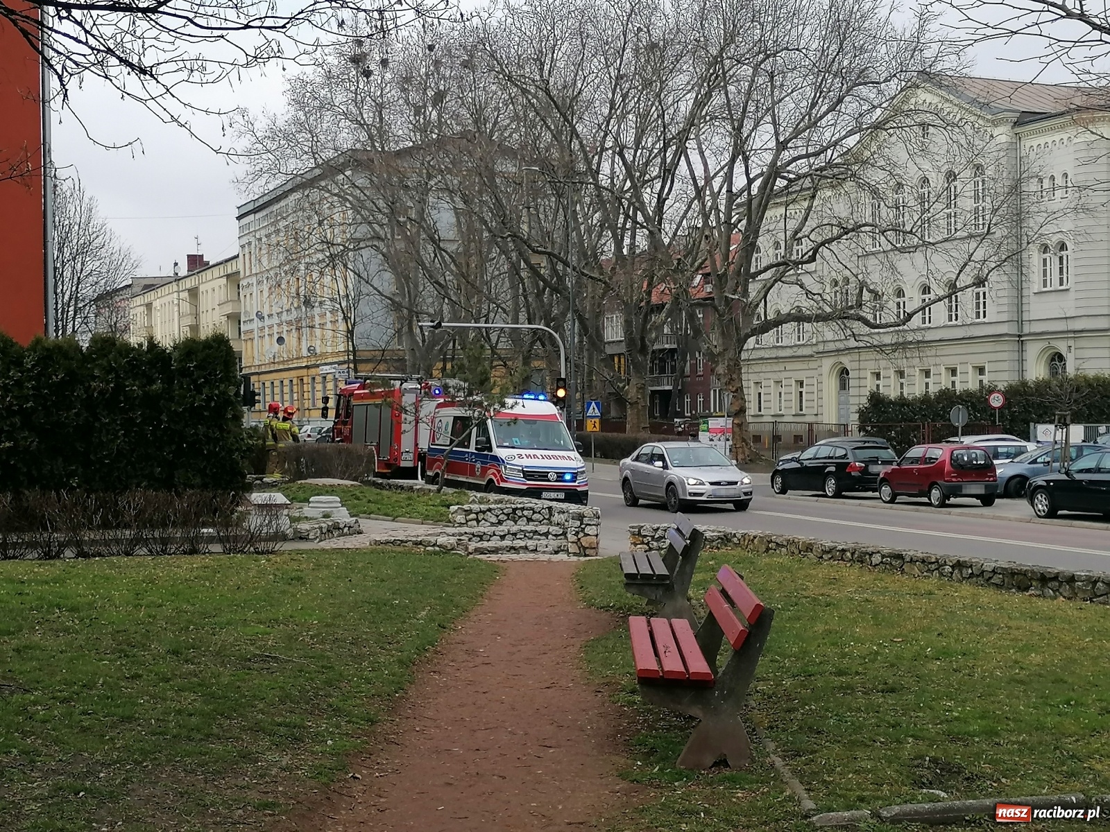 Zdjęcie w galerii na portalu naszraciborz.pl: Raport 998. Strażacy musieli zastąpić lekarza wiadomości z regionu