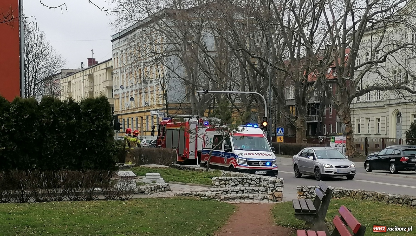 Zdjęcie w galerii na portalu naszraciborz.pl: Raport 998. Strażacy musieli zastąpić lekarza wiadomości z regionu