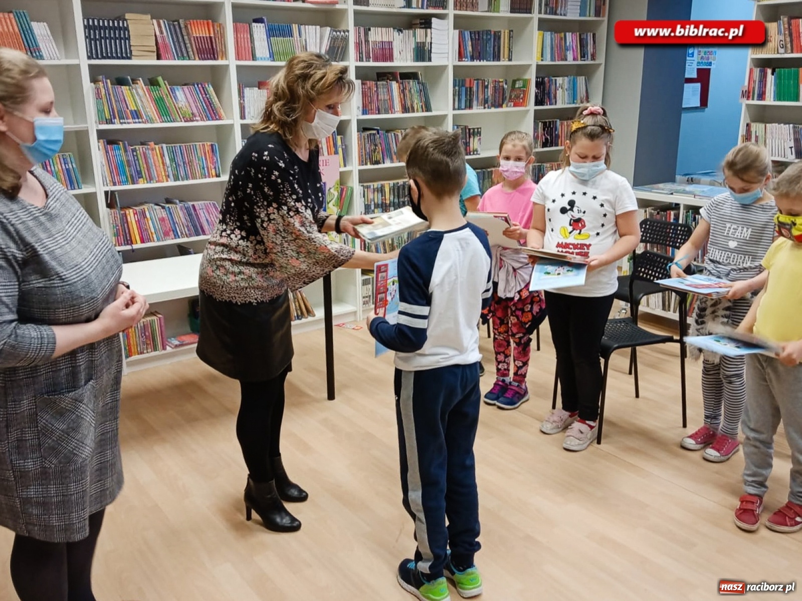 Zdjęcie w galerii na portalu naszraciborz.pl: Filie raciborskiej książnicy mają nowych czytelników wiadomości z regionu