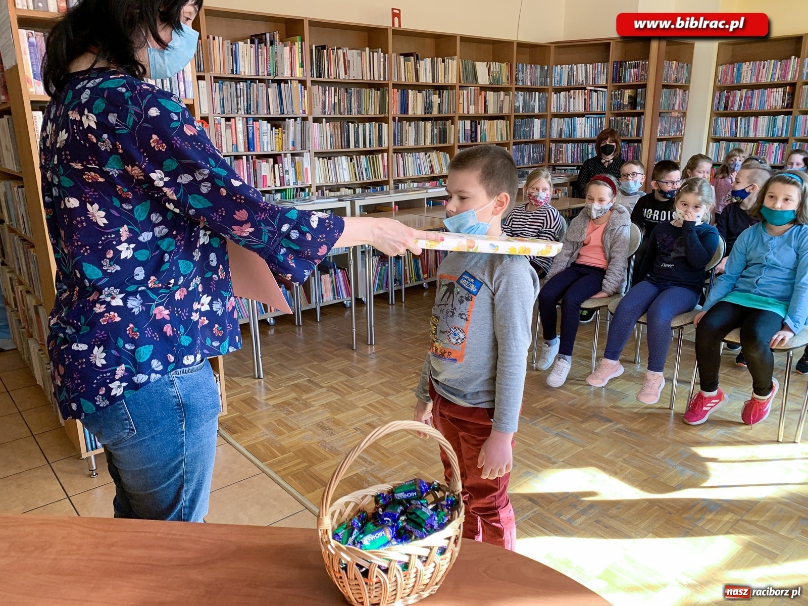 Zdjęcie w galerii na portalu naszraciborz.pl: Filie raciborskiej książnicy mają nowych czytelników wiadomości z regionu