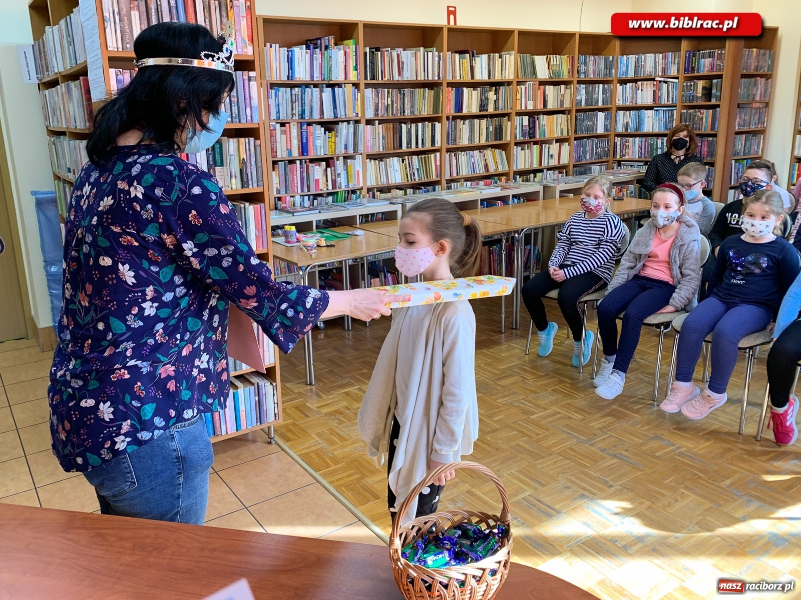 Zdjęcie w galerii na portalu naszraciborz.pl: Filie raciborskiej książnicy mają nowych czytelników wiadomości z regionu