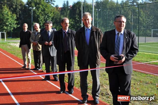 Zdjęcie w galerii na portalu naszraciborz.pl: Kompleks sportowy przy G3 otwarty wiadomości z regionu