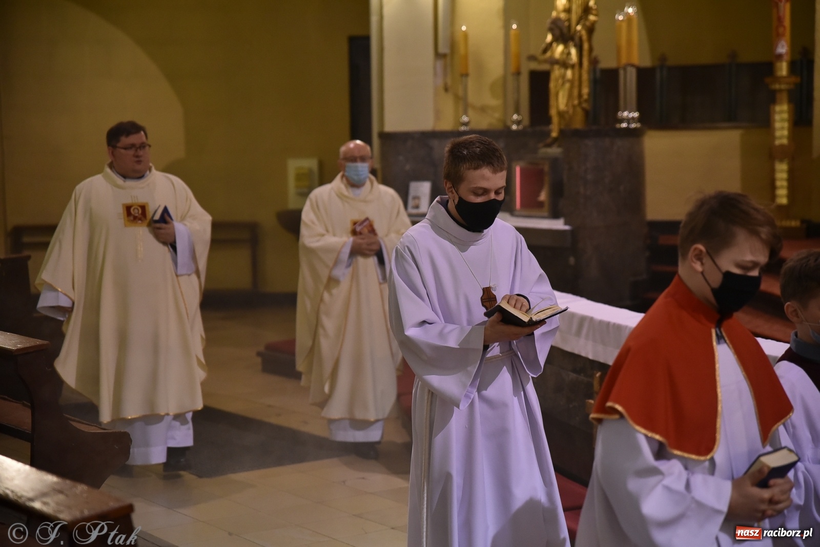 Zdjęcie w galerii na portalu naszraciborz.pl: Wielki Czwartek w kościele NSPJ [FOTO] wiadomości z regionu