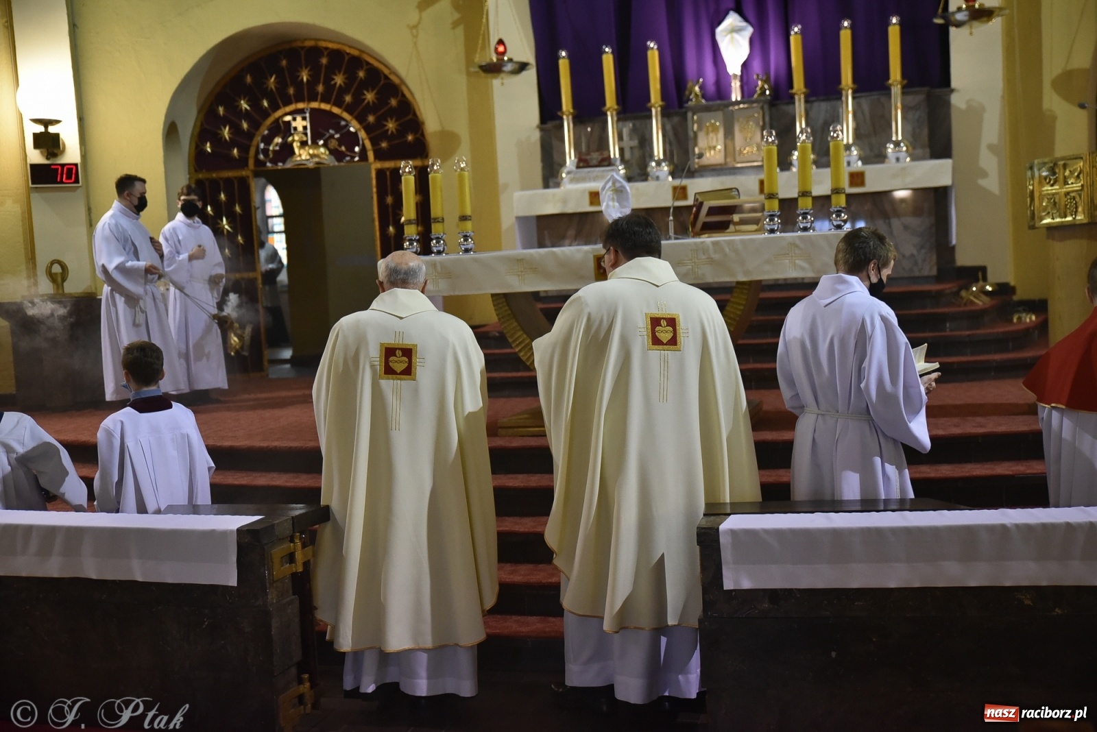 Zdjęcie w galerii na portalu naszraciborz.pl: Wielki Czwartek w kościele NSPJ [FOTO] wiadomości z regionu