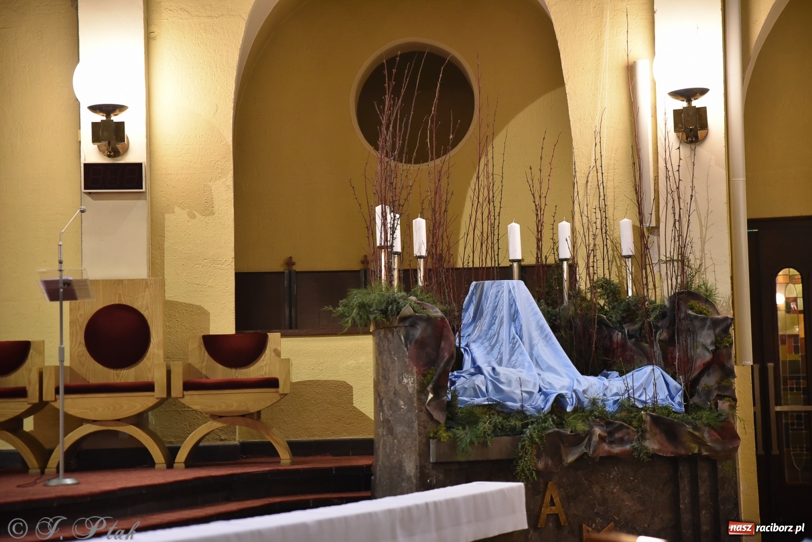 Zdjęcie w galerii na portalu naszraciborz.pl: Wielki Czwartek w kościele NSPJ [FOTO] wiadomości z regionu