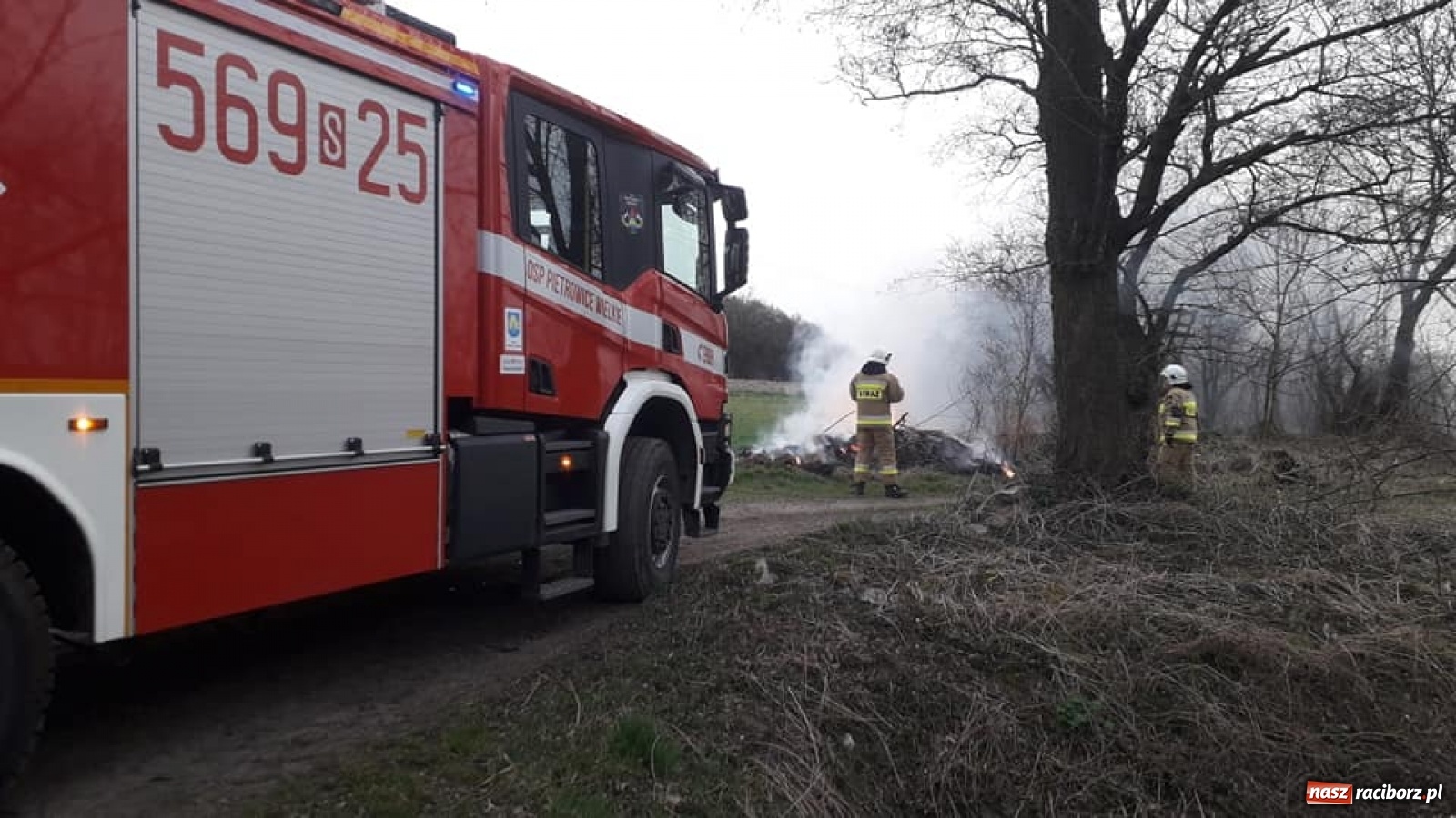 Zdjęcie w galerii na portalu naszraciborz.pl: Czwartkowa seria pożarów w powiecie wiadomości z regionu