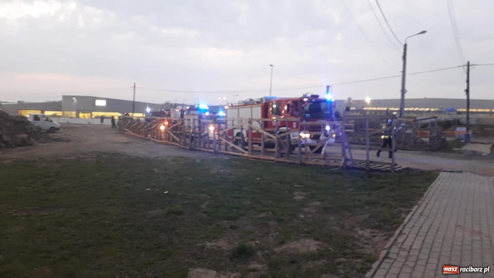 Zdjęcie w galerii na portalu naszraciborz.pl: Czwartkowa seria pożarów w powiecie wiadomości z regionu