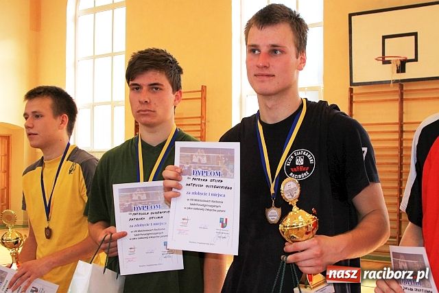 Zdjęcie w galerii na portalu naszraciborz.pl: W SMS-ie najlepsi siatkarze wiadomości z regionu