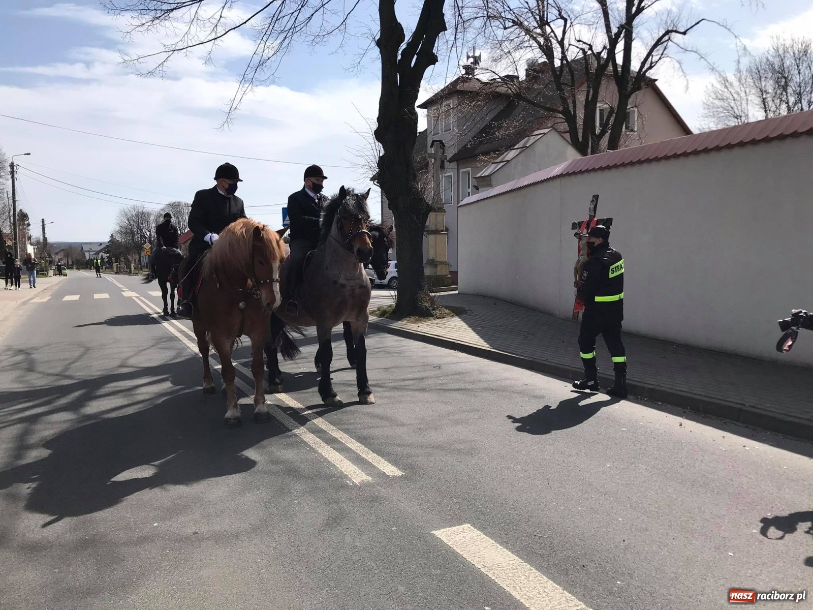 Zdjęcie w galerii na portalu naszraciborz.pl: Procesja wielkanocna w Bieńkowicach [FOTO i WIDEO] wiadomości z regionu