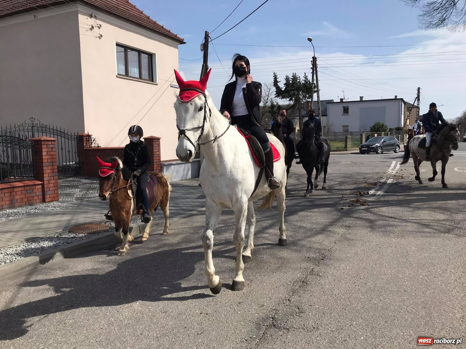 Zdjęcie w galerii na portalu naszraciborz.pl: Procesja wielkanocna w Bieńkowicach [FOTO i WIDEO] wiadomości z regionu