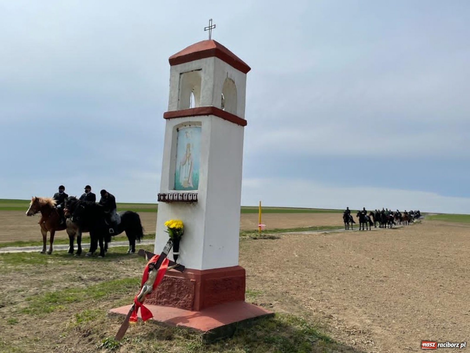 Zdjęcie w galerii na portalu naszraciborz.pl: Procesja wielkanocna w Bieńkowicach [FOTO i WIDEO] wiadomości z regionu
