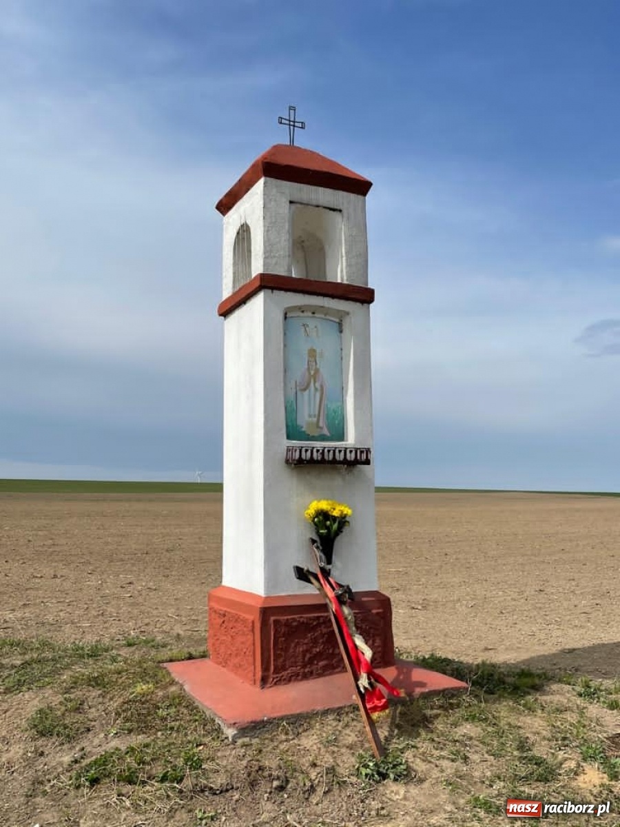 Zdjęcie w galerii na portalu naszraciborz.pl: Procesja wielkanocna w Bieńkowicach [FOTO i WIDEO] wiadomości z regionu