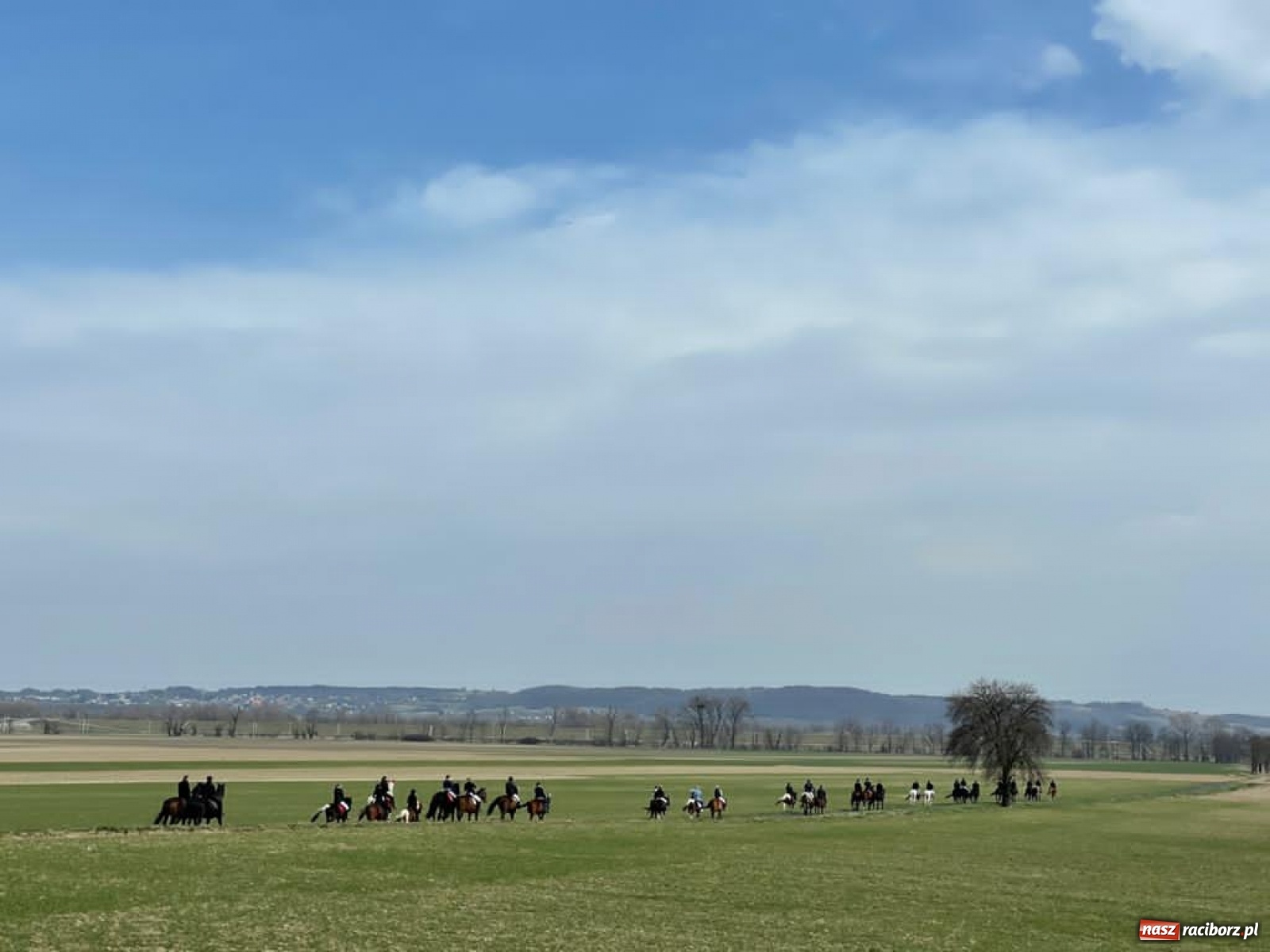 Zdjęcie w galerii na portalu naszraciborz.pl: Procesja wielkanocna w Bieńkowicach [FOTO i WIDEO] wiadomości z regionu