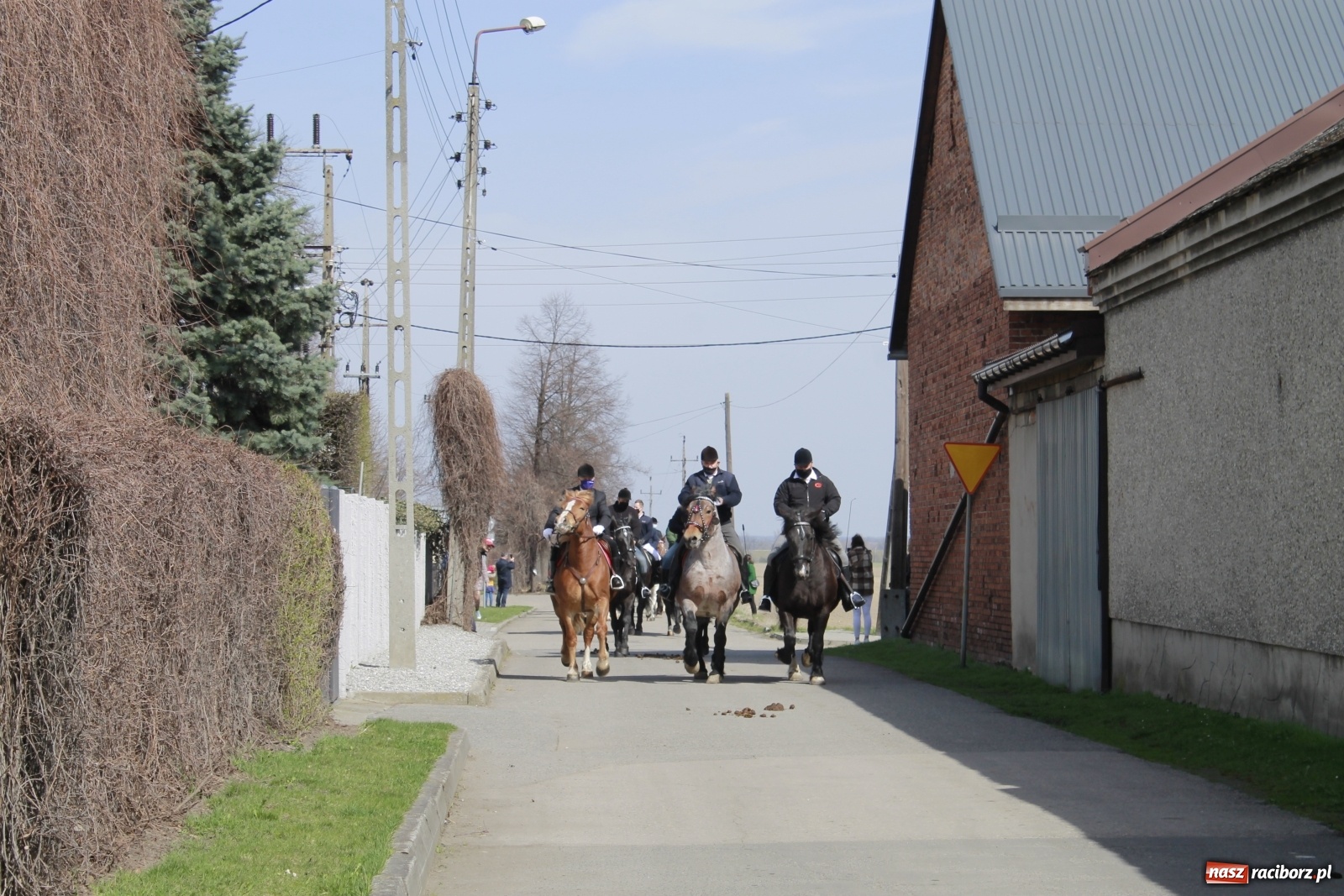 Zdjęcie w galerii na portalu naszraciborz.pl: Procesja wielkanocna w Bieńkowicach [FOTO i WIDEO] wiadomości z regionu