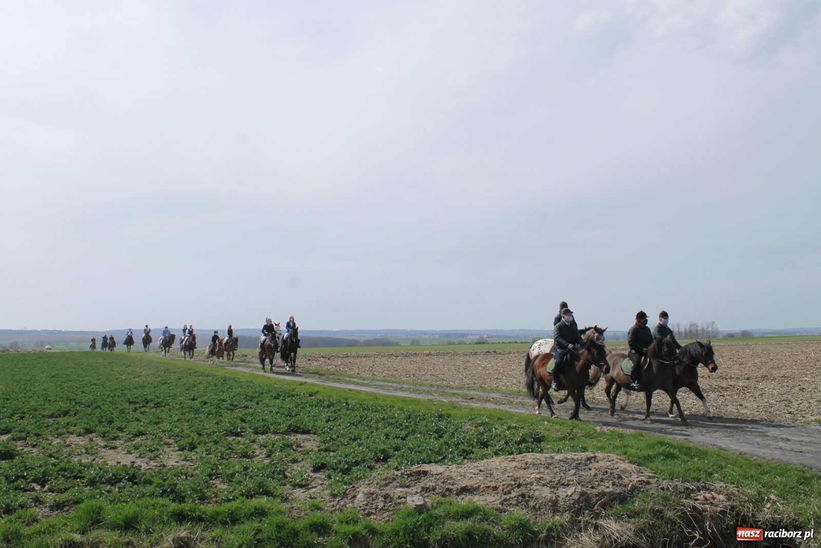 Zdjęcie w galerii na portalu naszraciborz.pl: Procesja wielkanocna w Bieńkowicach [FOTO i WIDEO] wiadomości z regionu