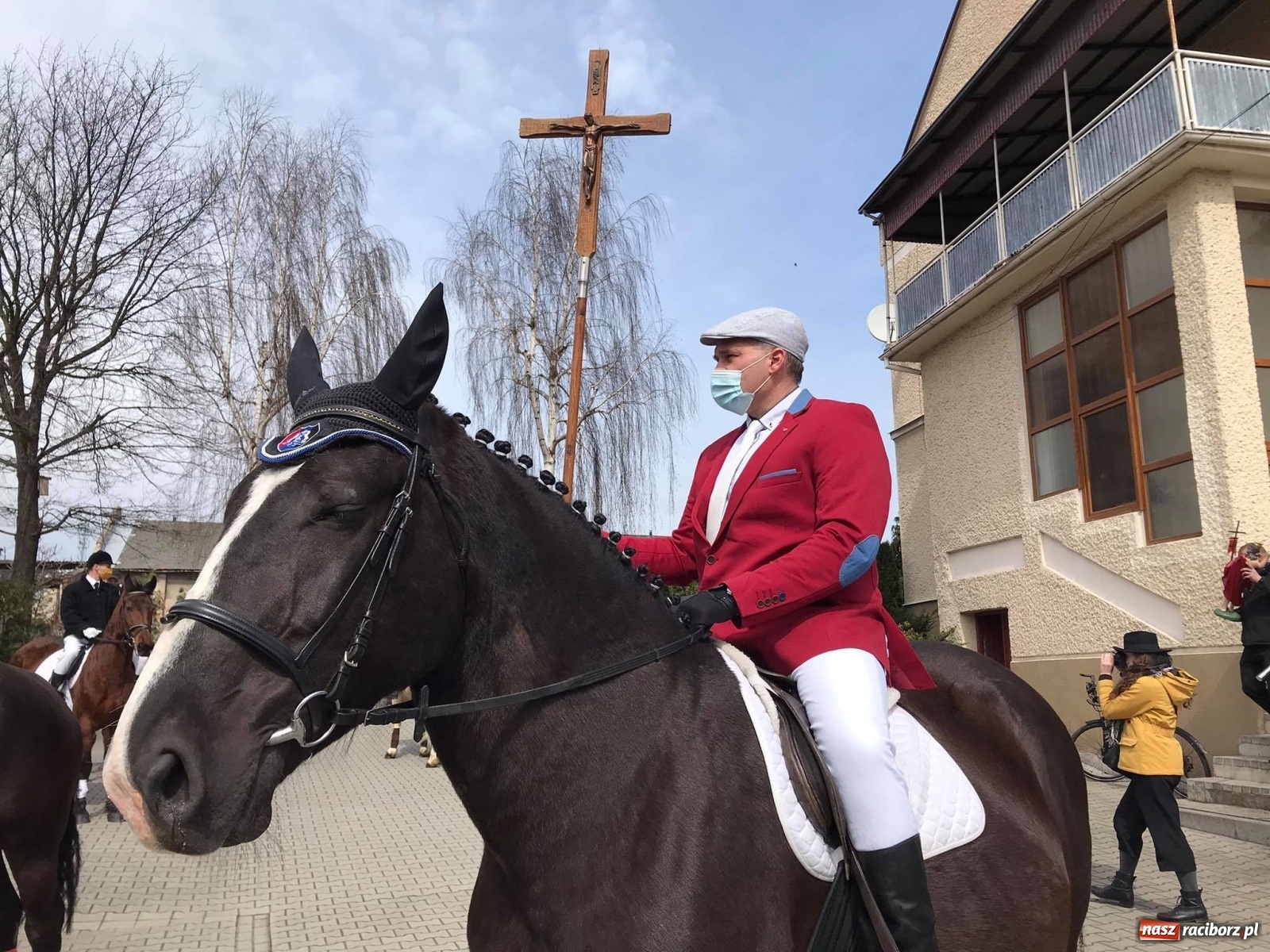 Zdjęcie w galerii na portalu naszraciborz.pl: W Pietrowicach Wielkich odbyła się wielkanocna procesja [FOTO i WIDEO] wiadomości z regionu