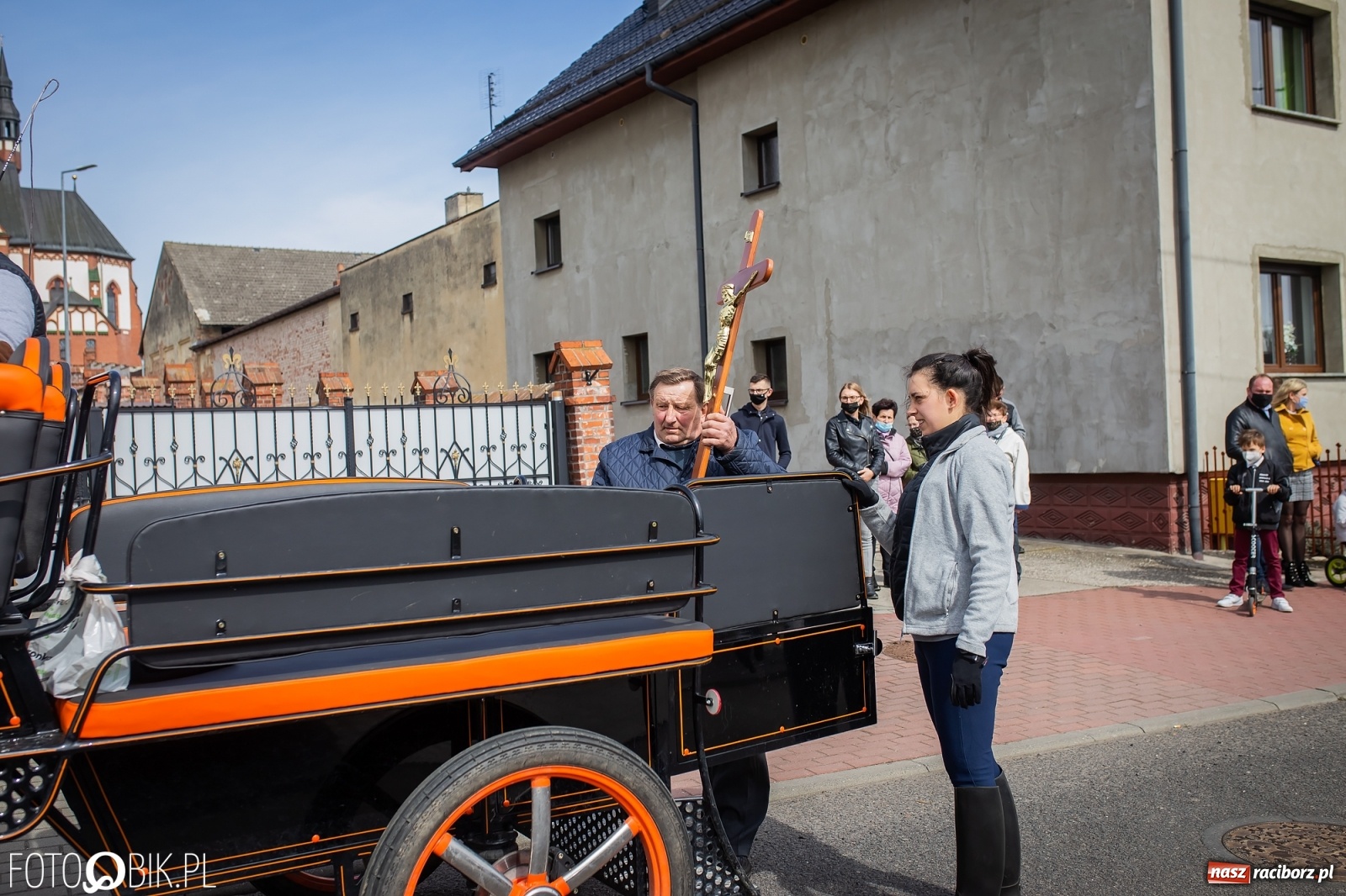 Zdjęcie w galerii na portalu naszraciborz.pl: Sudół nie zaniechał tradycji. Ruszyła procesja konna [FOTO i WIDEO] wiadomości z regionu
