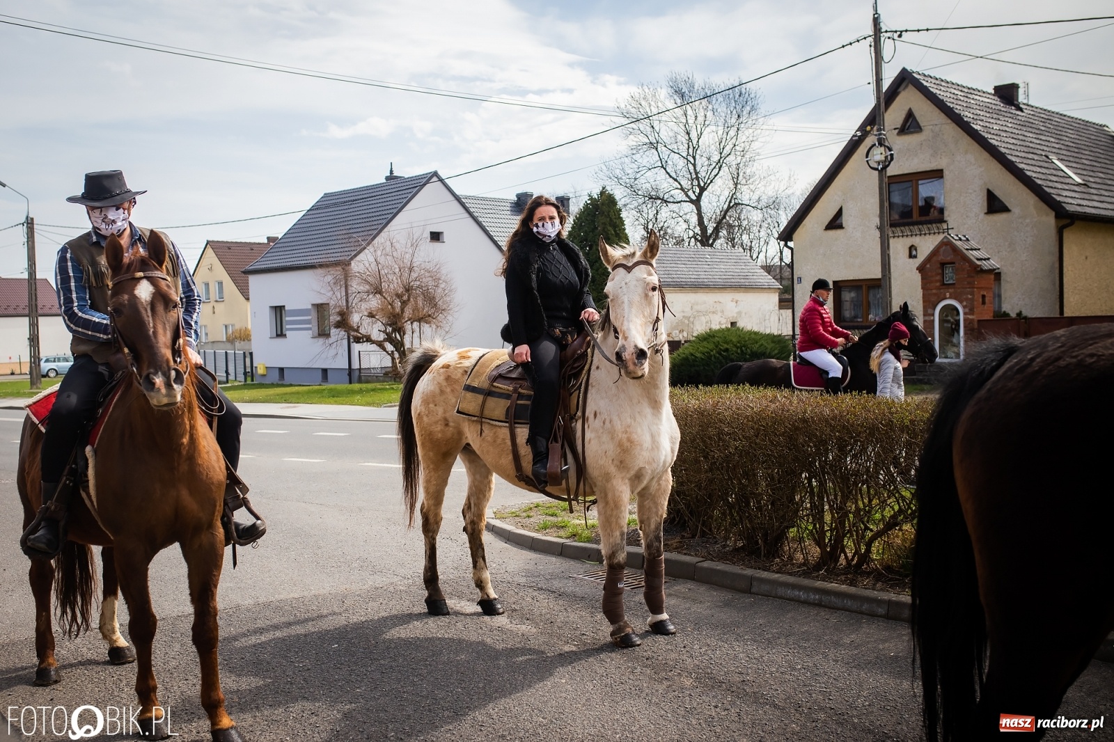 Zdjęcie w galerii na portalu naszraciborz.pl: Sudół nie zaniechał tradycji. Ruszyła procesja konna [FOTO i WIDEO] wiadomości z regionu