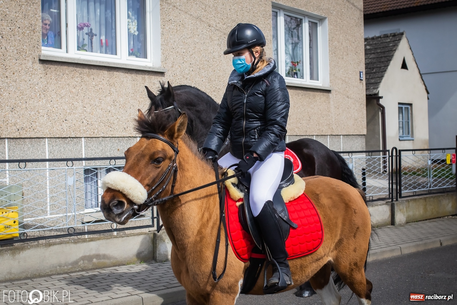 Zdjęcie w galerii na portalu naszraciborz.pl: Sudół nie zaniechał tradycji. Ruszyła procesja konna [FOTO i WIDEO] wiadomości z regionu
