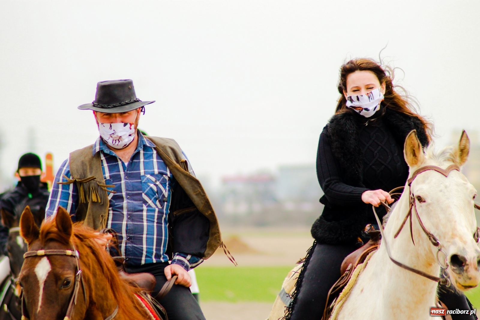 Zdjęcie w galerii na portalu naszraciborz.pl: Sudół nie zaniechał tradycji. Ruszyła procesja konna [FOTO i WIDEO] wiadomości z regionu