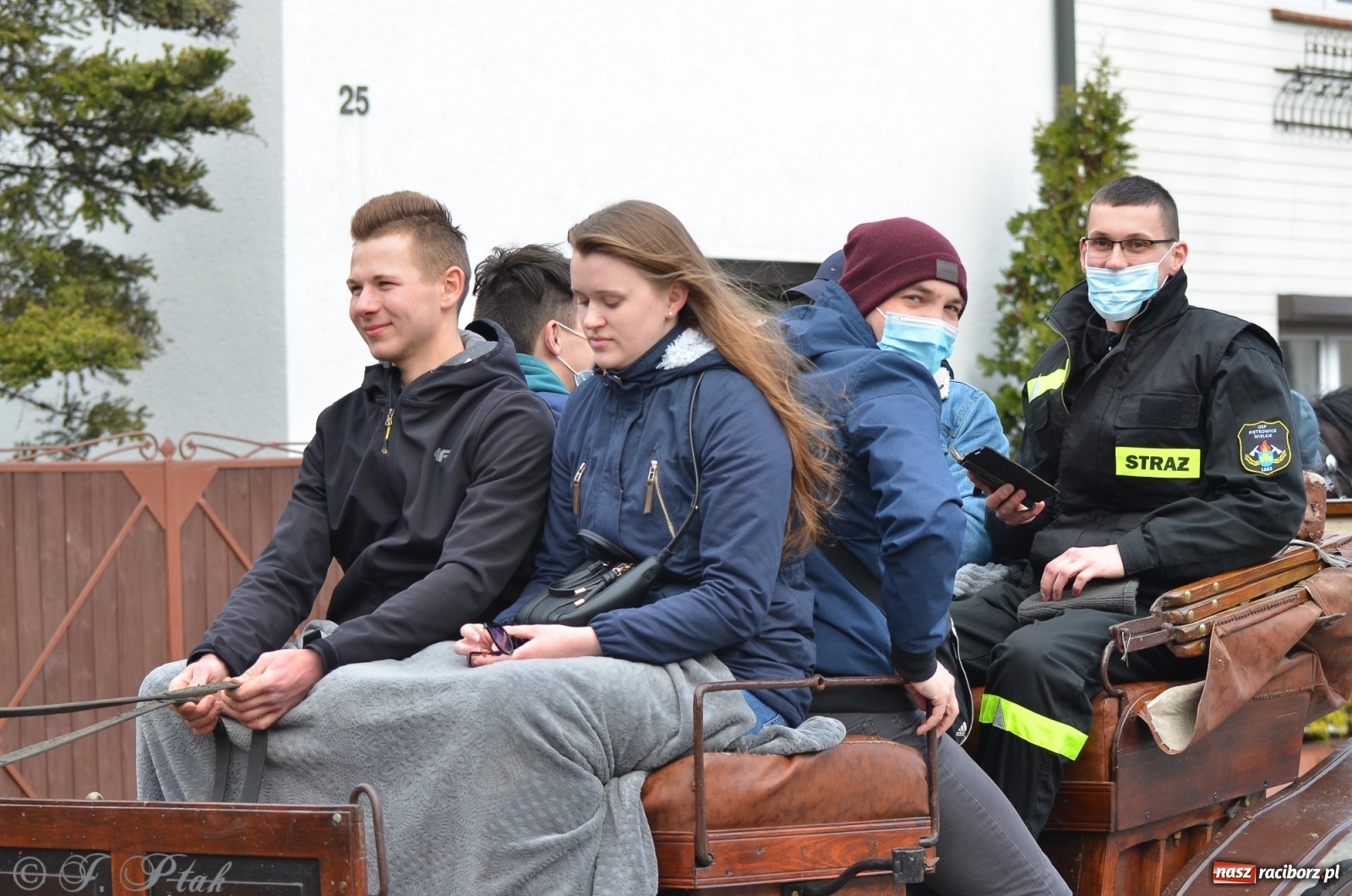Zdjęcie w galerii na portalu naszraciborz.pl: Wielkanocne procesje konne w obiektywie [FOTO] wiadomości z regionu