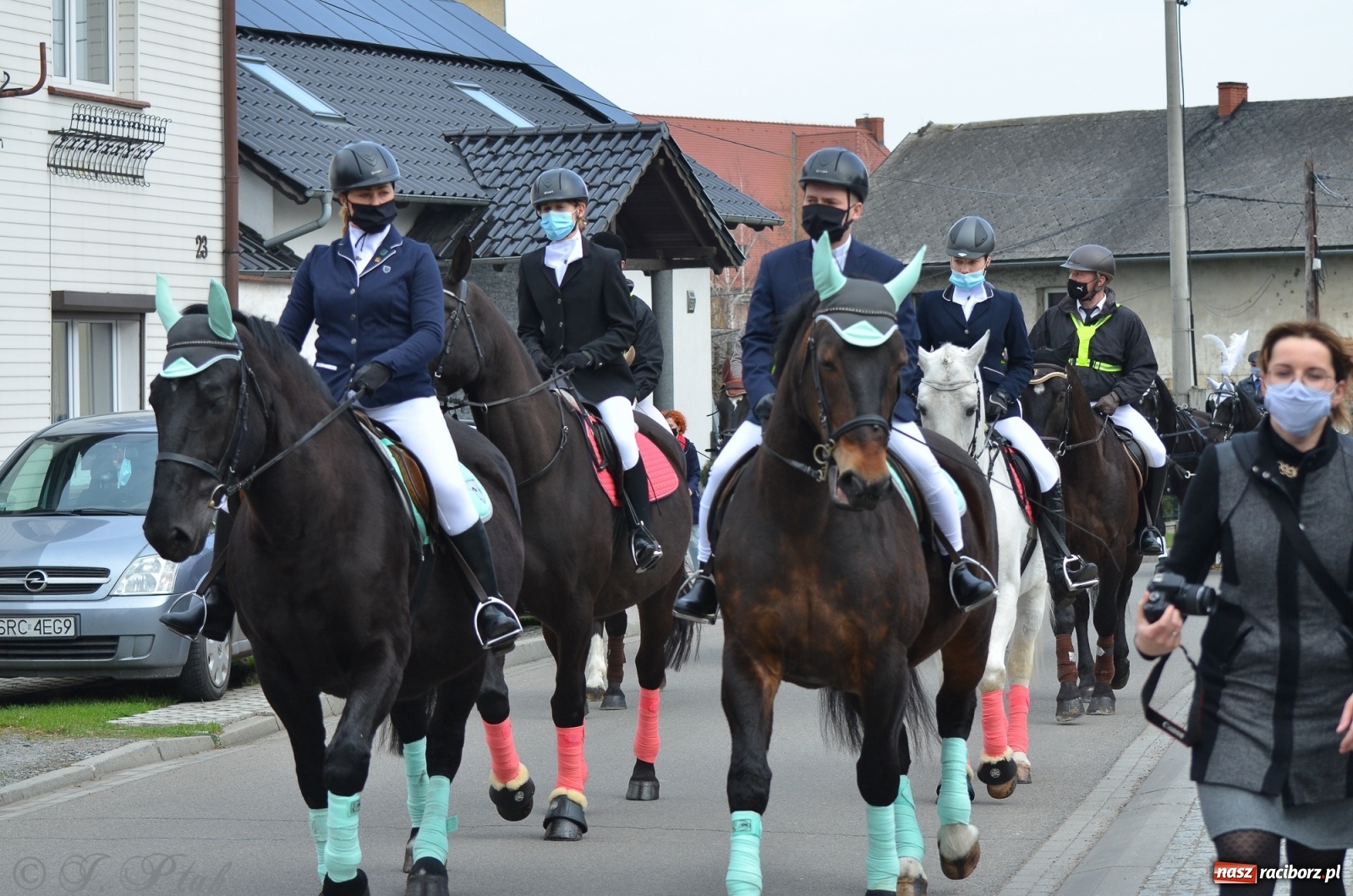 Zdjęcie w galerii na portalu naszraciborz.pl: Wielkanocne procesje konne w obiektywie [FOTO] wiadomości z regionu