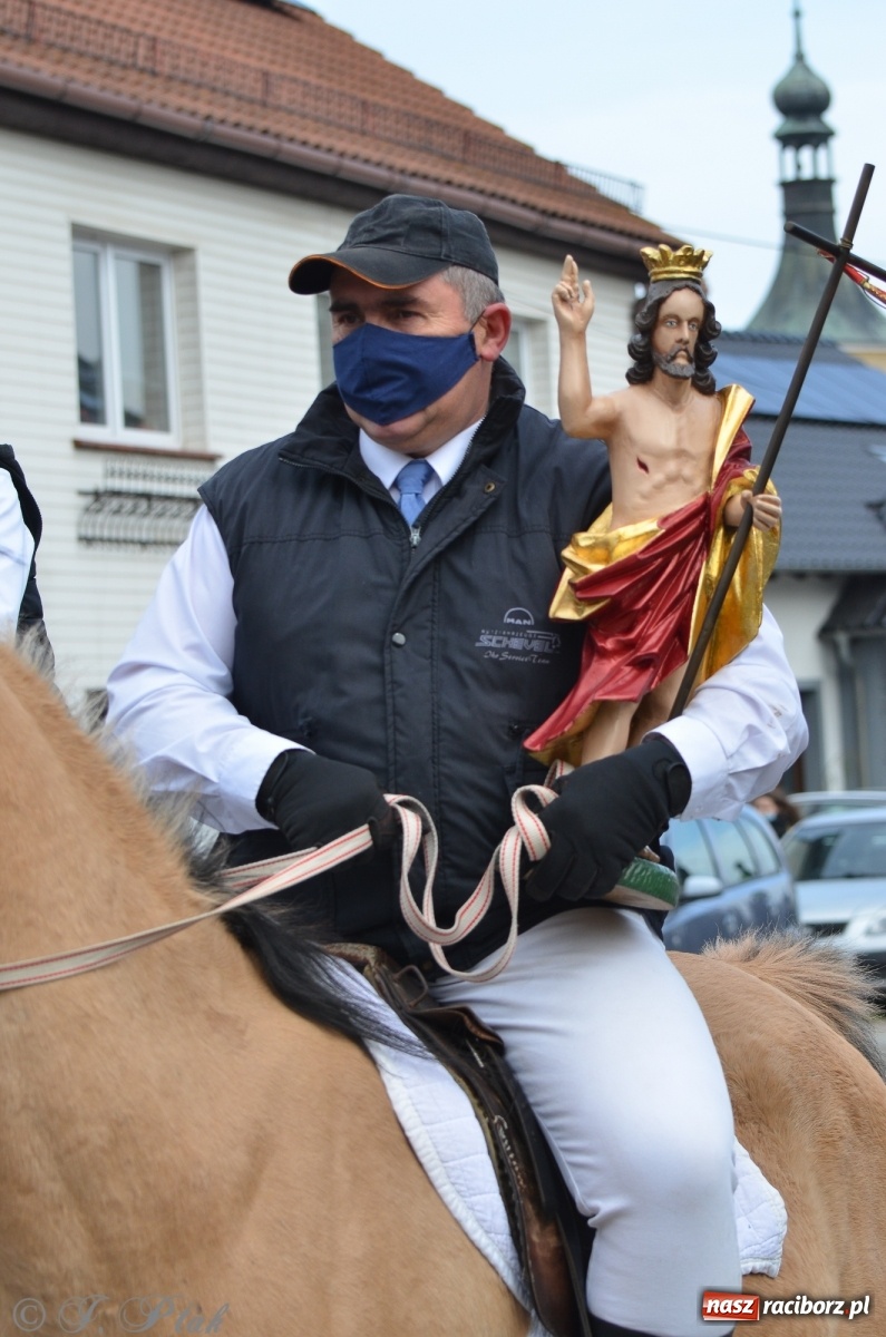 Zdjęcie w galerii na portalu naszraciborz.pl: Wielkanocne procesje konne w obiektywie [FOTO] wiadomości z regionu