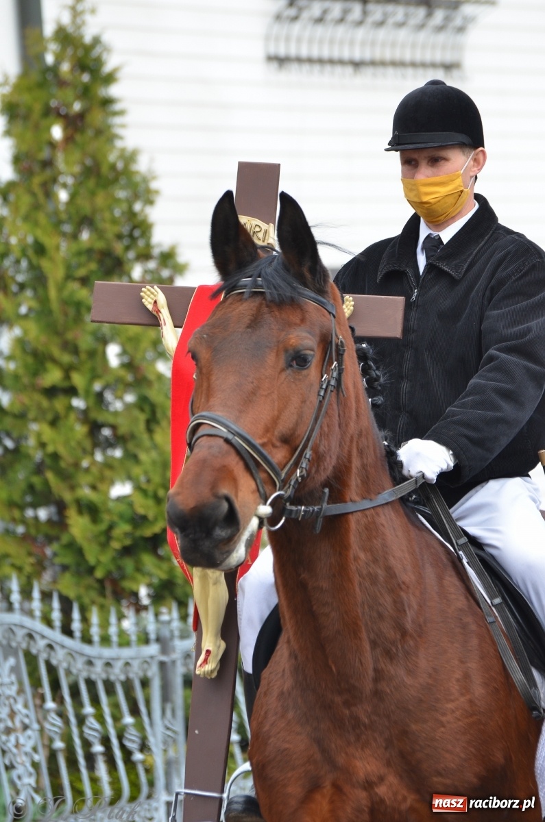 Zdjęcie w galerii na portalu naszraciborz.pl: Wielkanocne procesje konne w obiektywie [FOTO] wiadomości z regionu