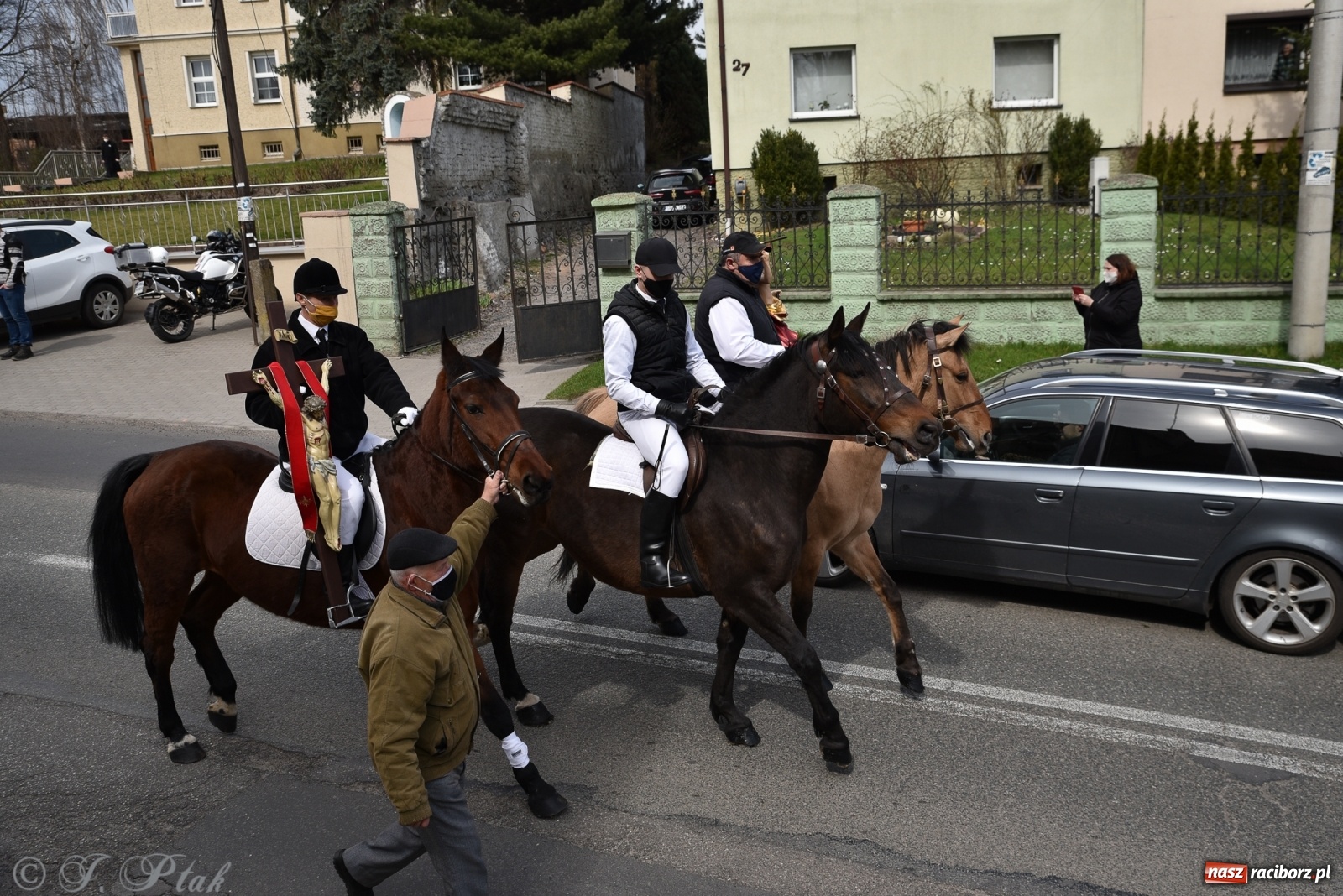 Zdjęcie w galerii na portalu naszraciborz.pl: Wielkanocne procesje konne w obiektywie [FOTO] wiadomości z regionu