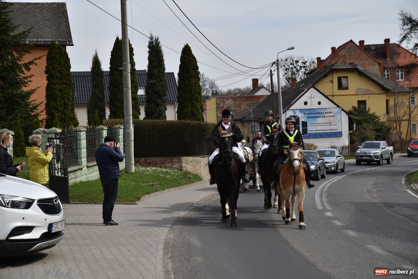 Zdjęcie w galerii na portalu naszraciborz.pl: Wielkanocne procesje konne w obiektywie [FOTO] wiadomości z regionu