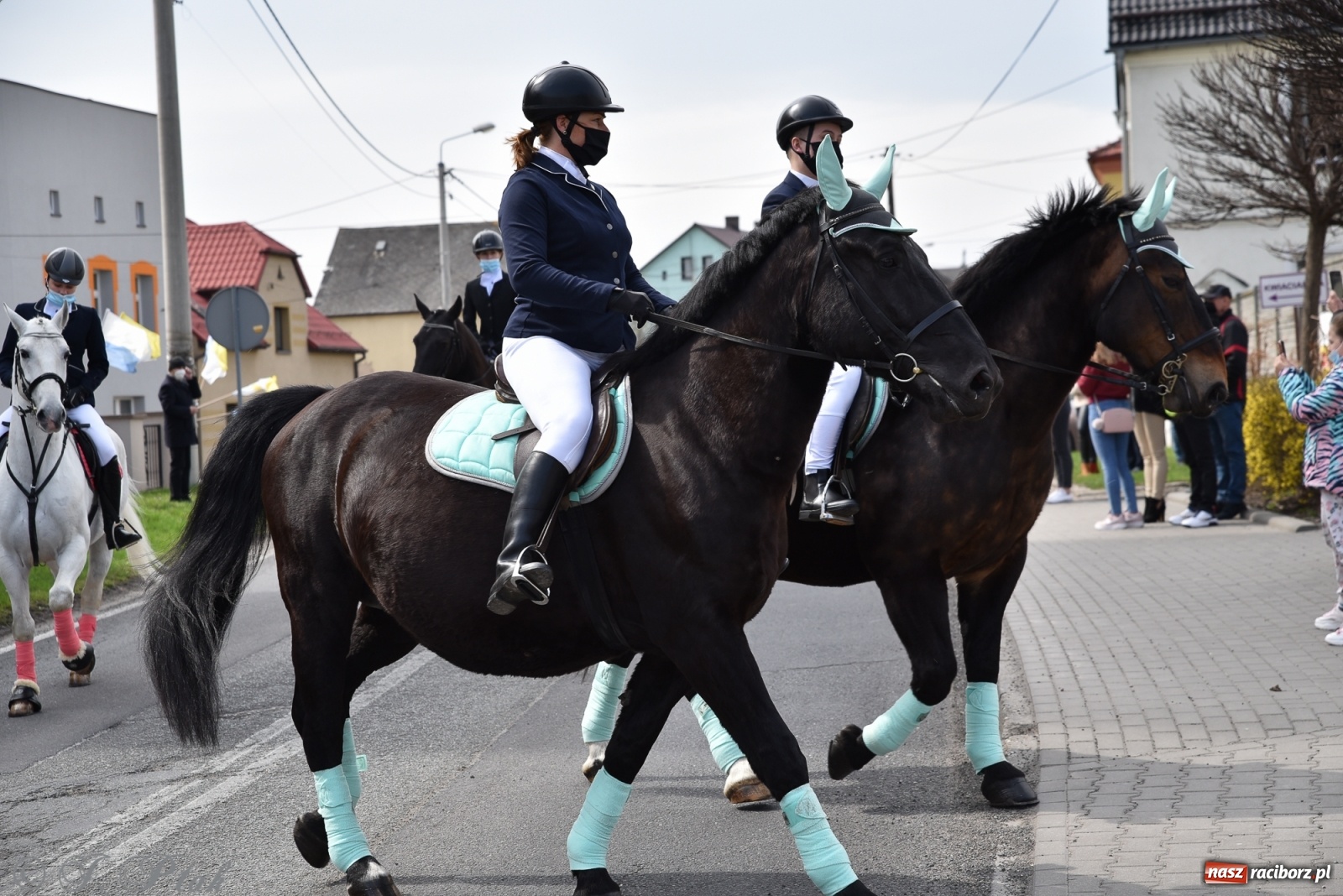 Zdjęcie w galerii na portalu naszraciborz.pl: Wielkanocne procesje konne w obiektywie [FOTO] wiadomości z regionu