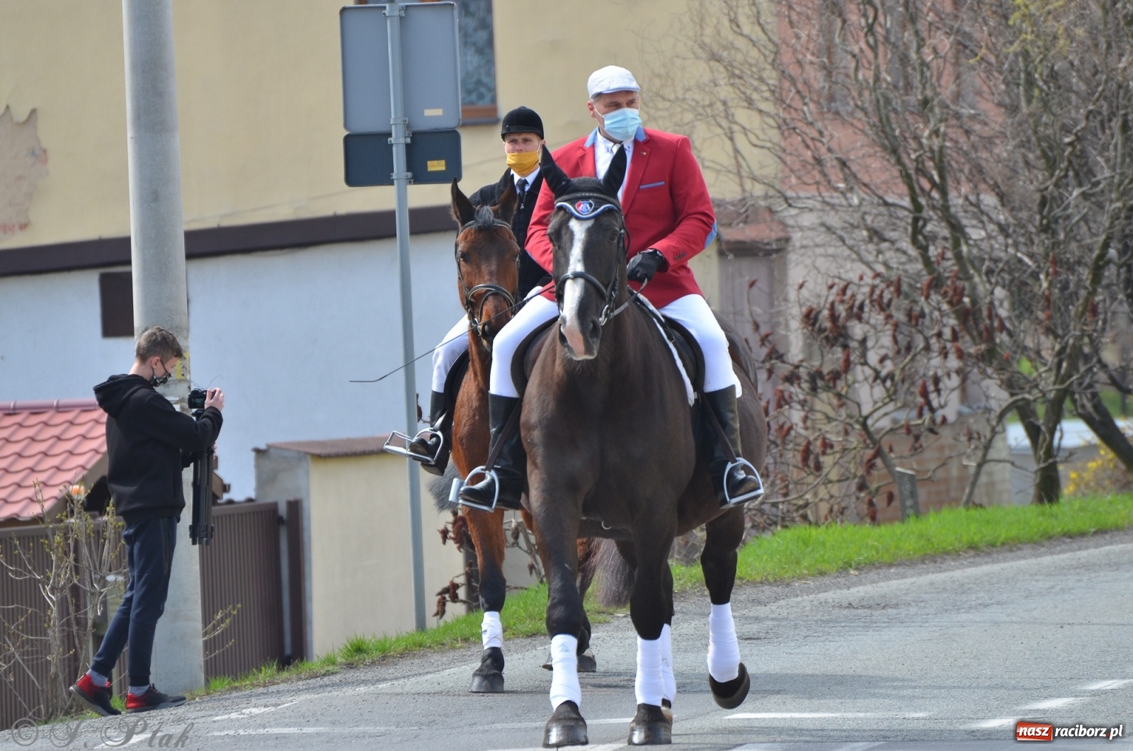 Zdjęcie w galerii na portalu naszraciborz.pl: Wielkanocne procesje konne w obiektywie [FOTO] wiadomości z regionu