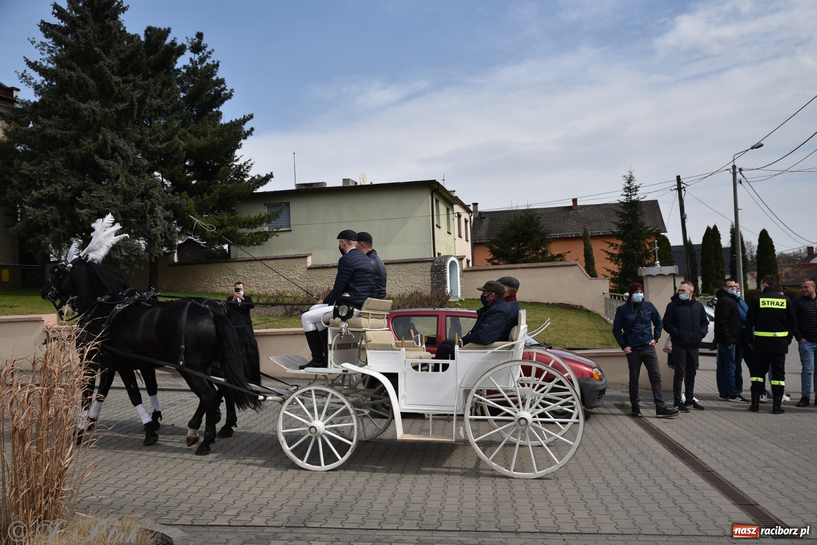 Zdjęcie w galerii na portalu naszraciborz.pl: Wielkanocne procesje konne w obiektywie [FOTO] wiadomości z regionu
