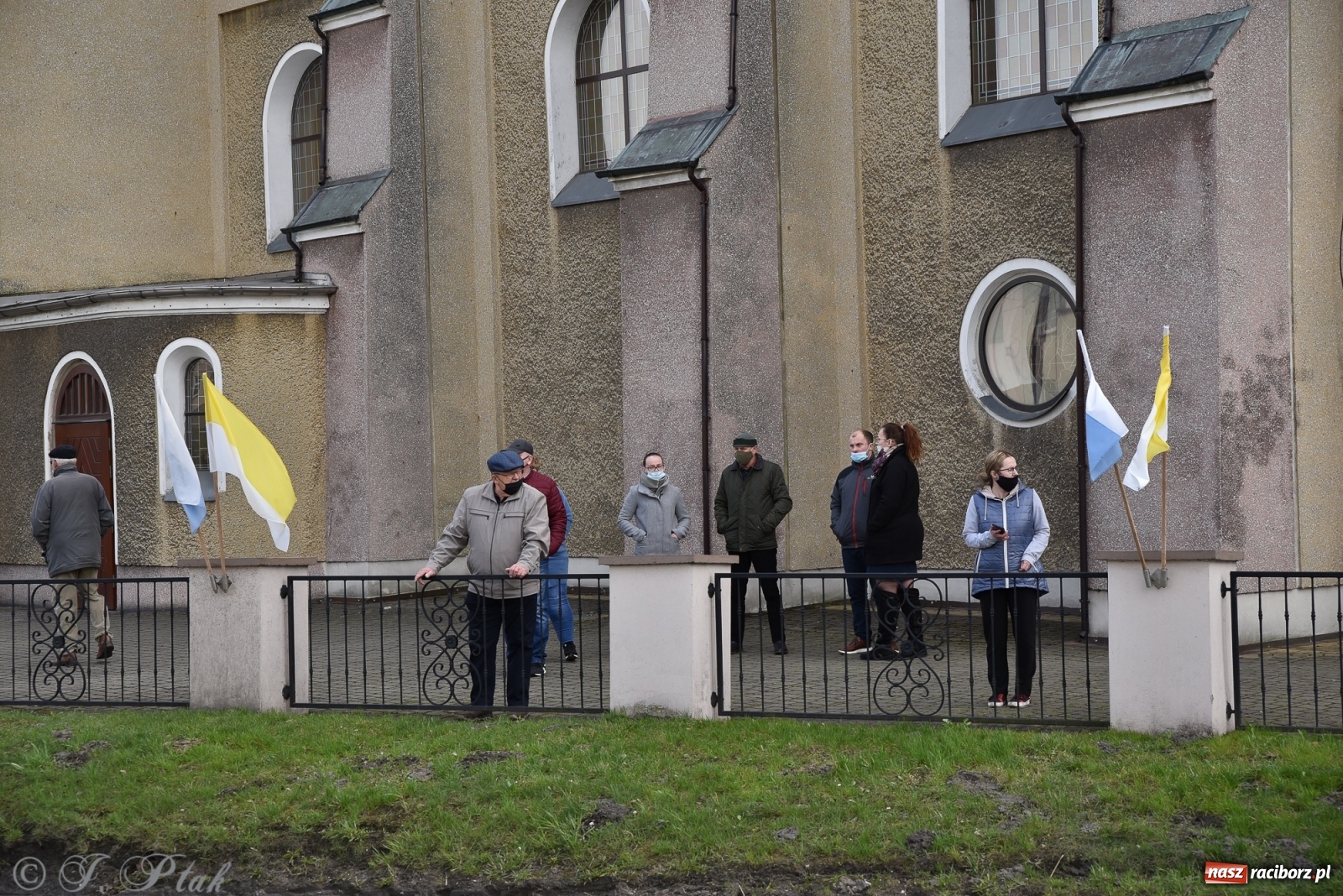 Zdjęcie w galerii na portalu naszraciborz.pl: Wielkanocne procesje konne w obiektywie [FOTO] wiadomości z regionu