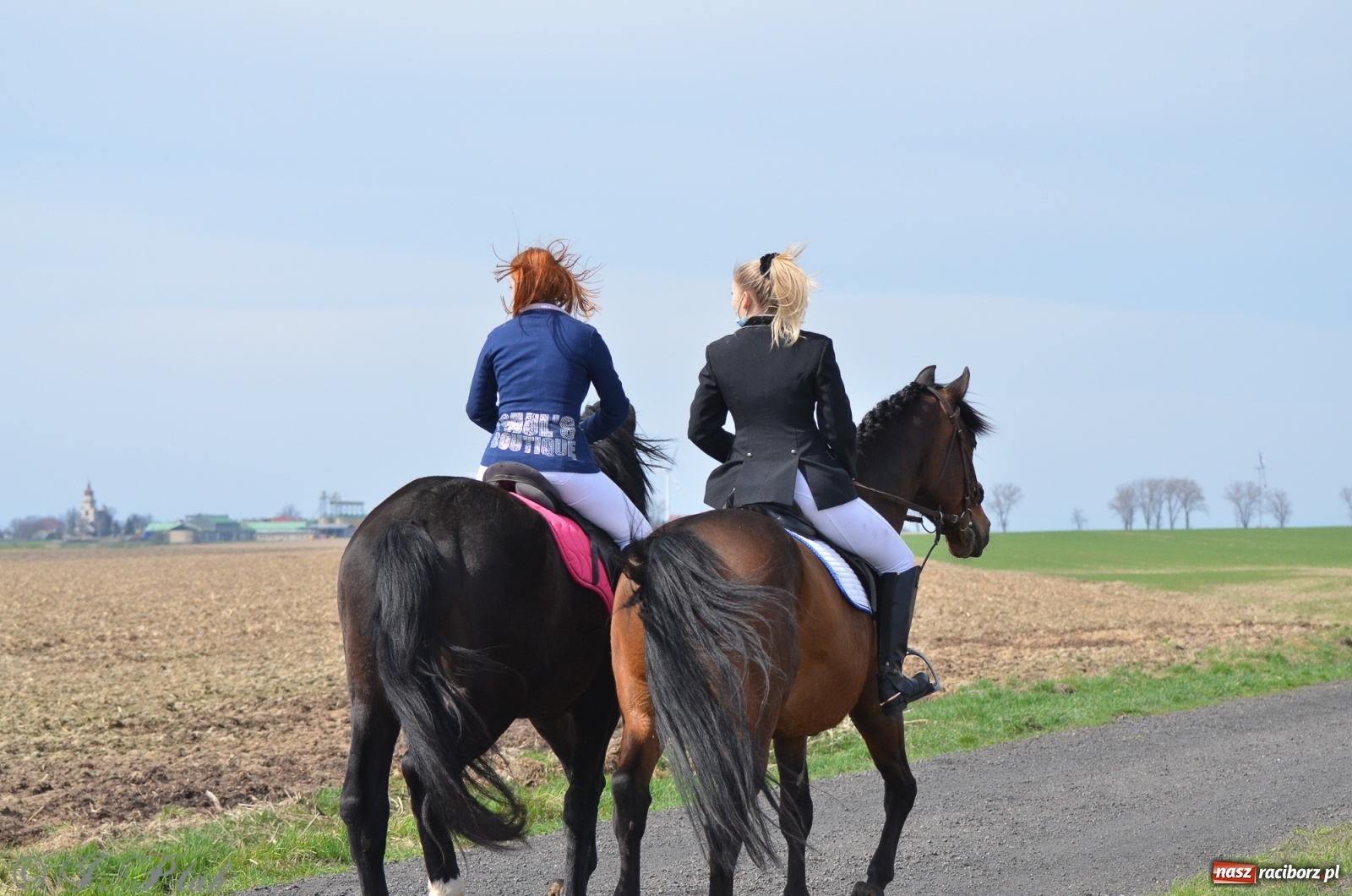 Zdjęcie w galerii na portalu naszraciborz.pl: Wielkanocne procesje konne w obiektywie [FOTO] wiadomości z regionu